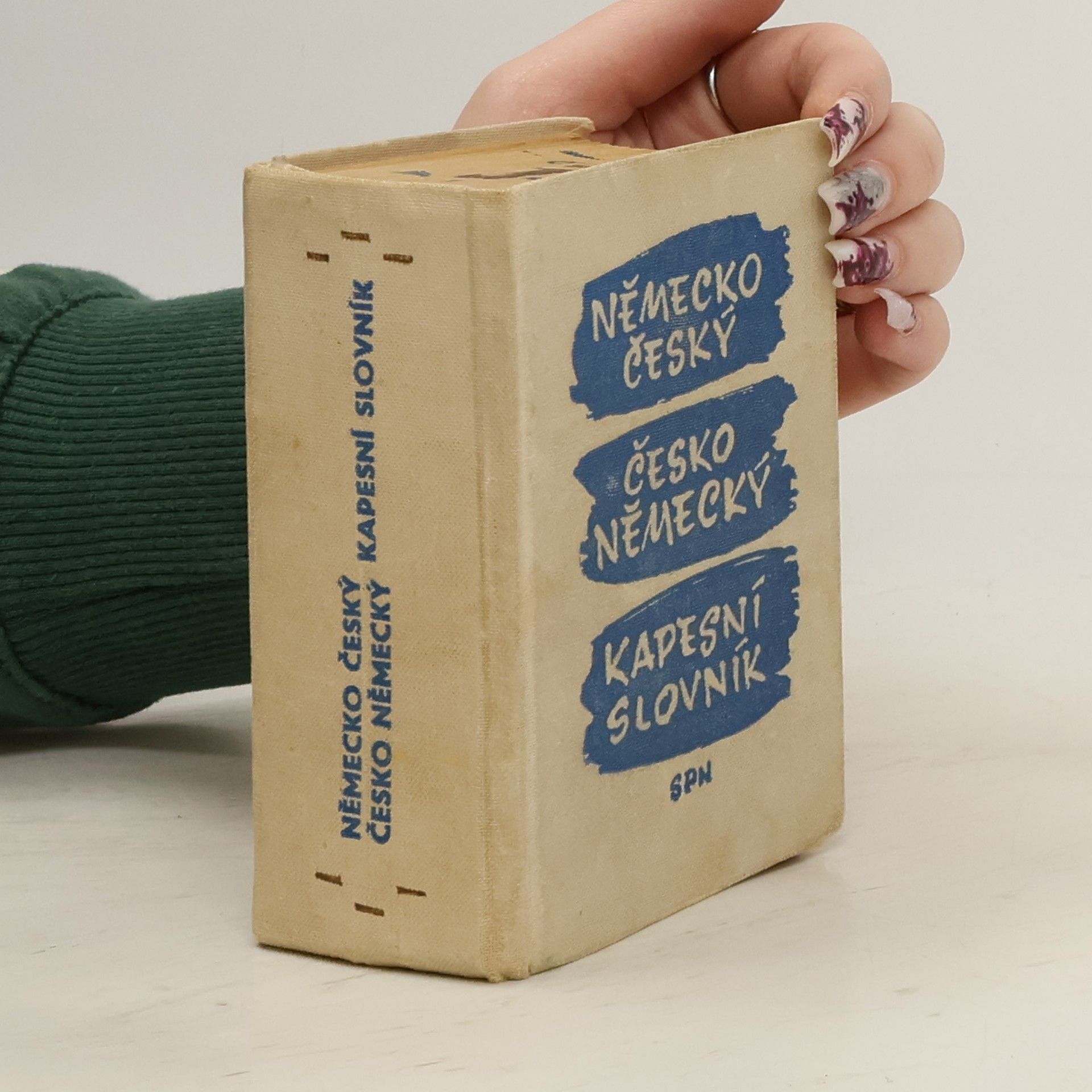 Německo - český, česko - německý kapesní slovník