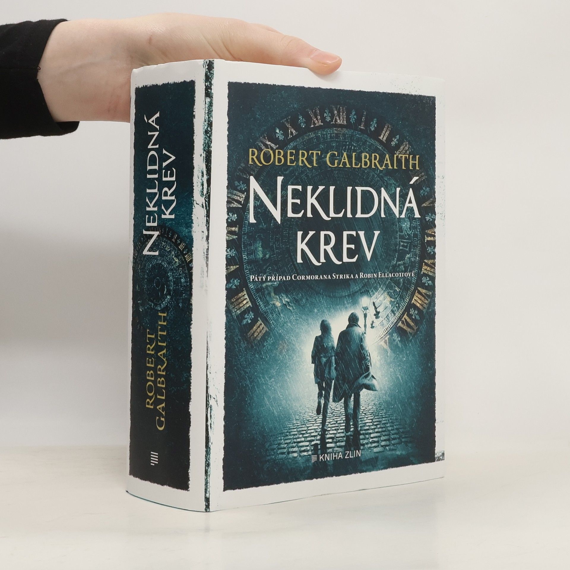 Robert Galbraith Neklidná krev