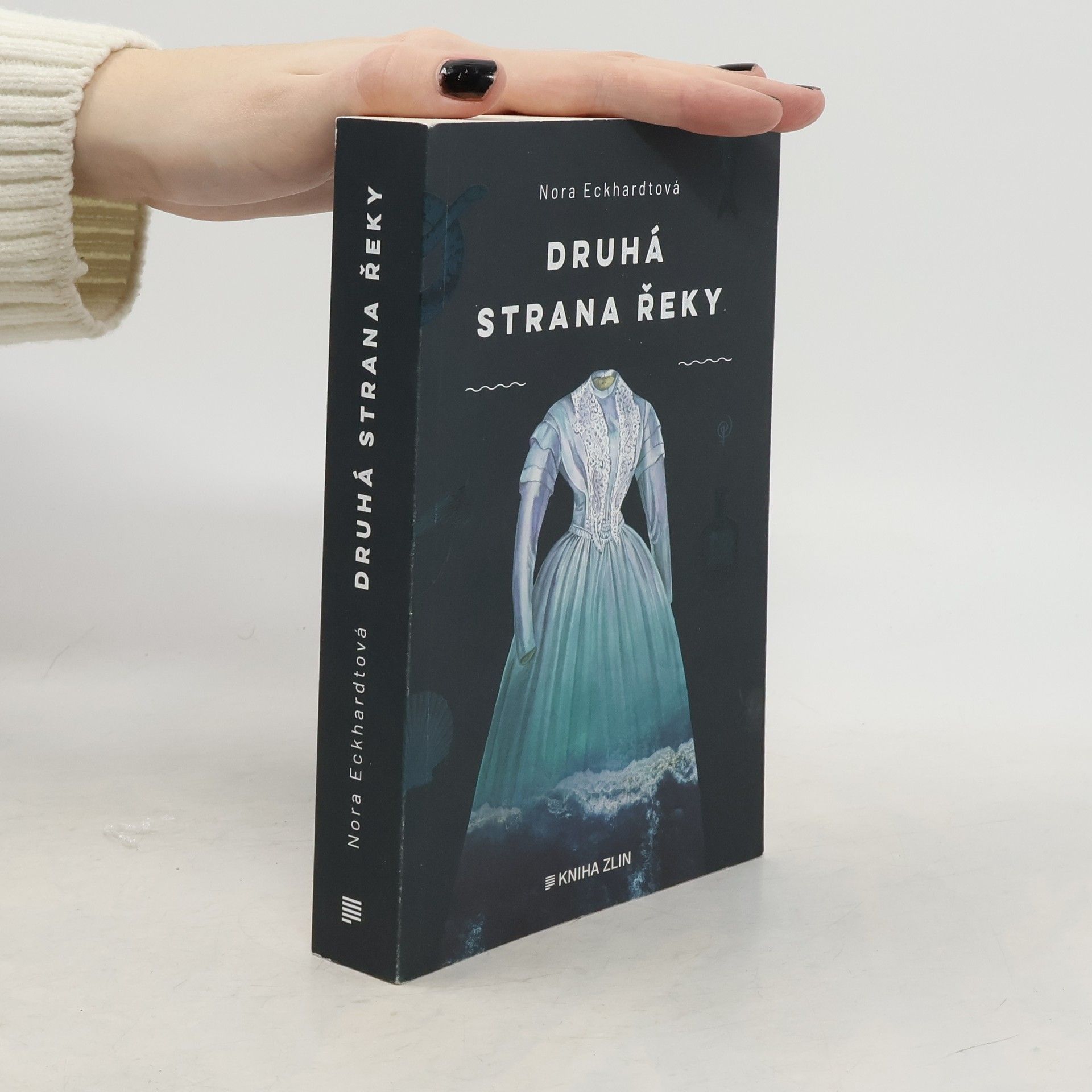 Nora Eckhardtová Druhá strana řeky