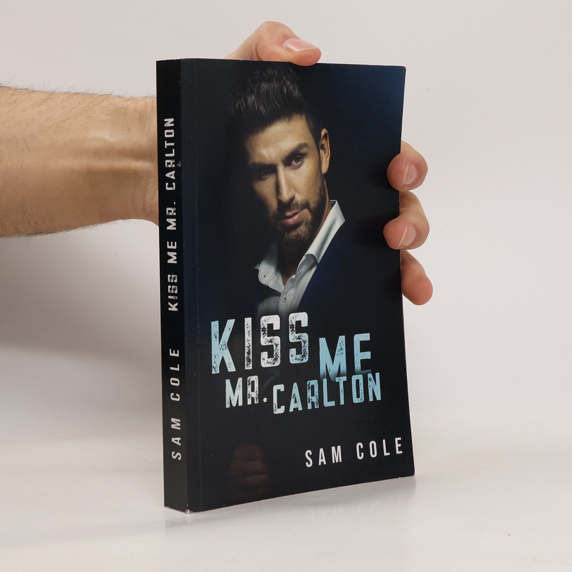 Sam Cole Gay Men in Suits - 3: Kiss Me, Mr. Carlton