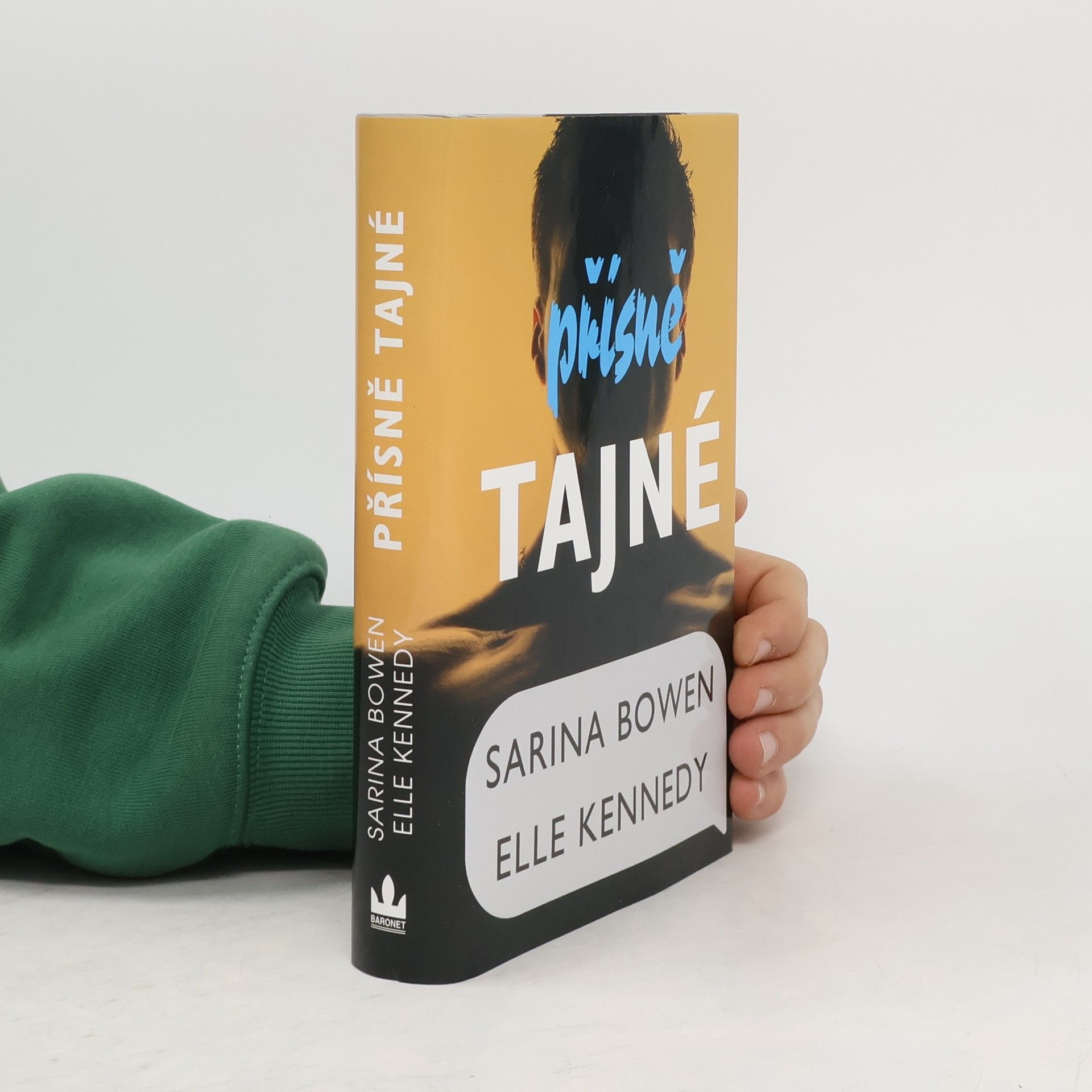 Elle Kennedy Přísně tajné