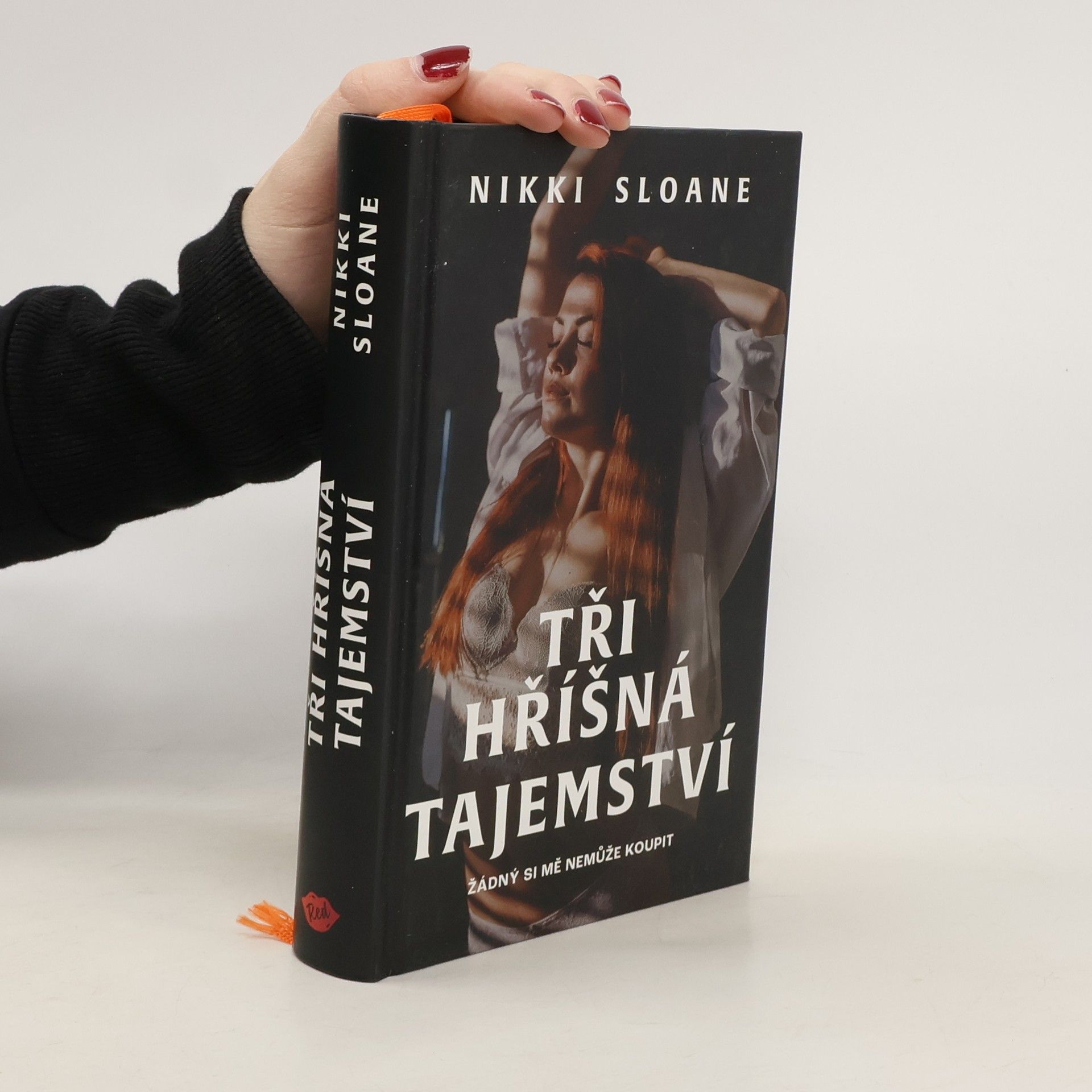 Nikki Sloane Tři hříšná tajemství