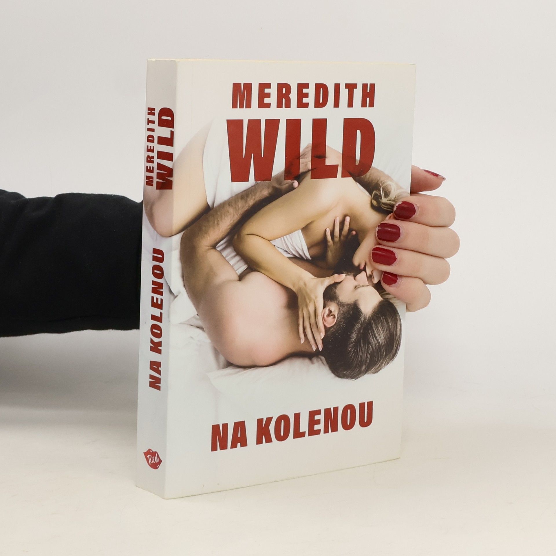 Meredith Wild Na kolenou