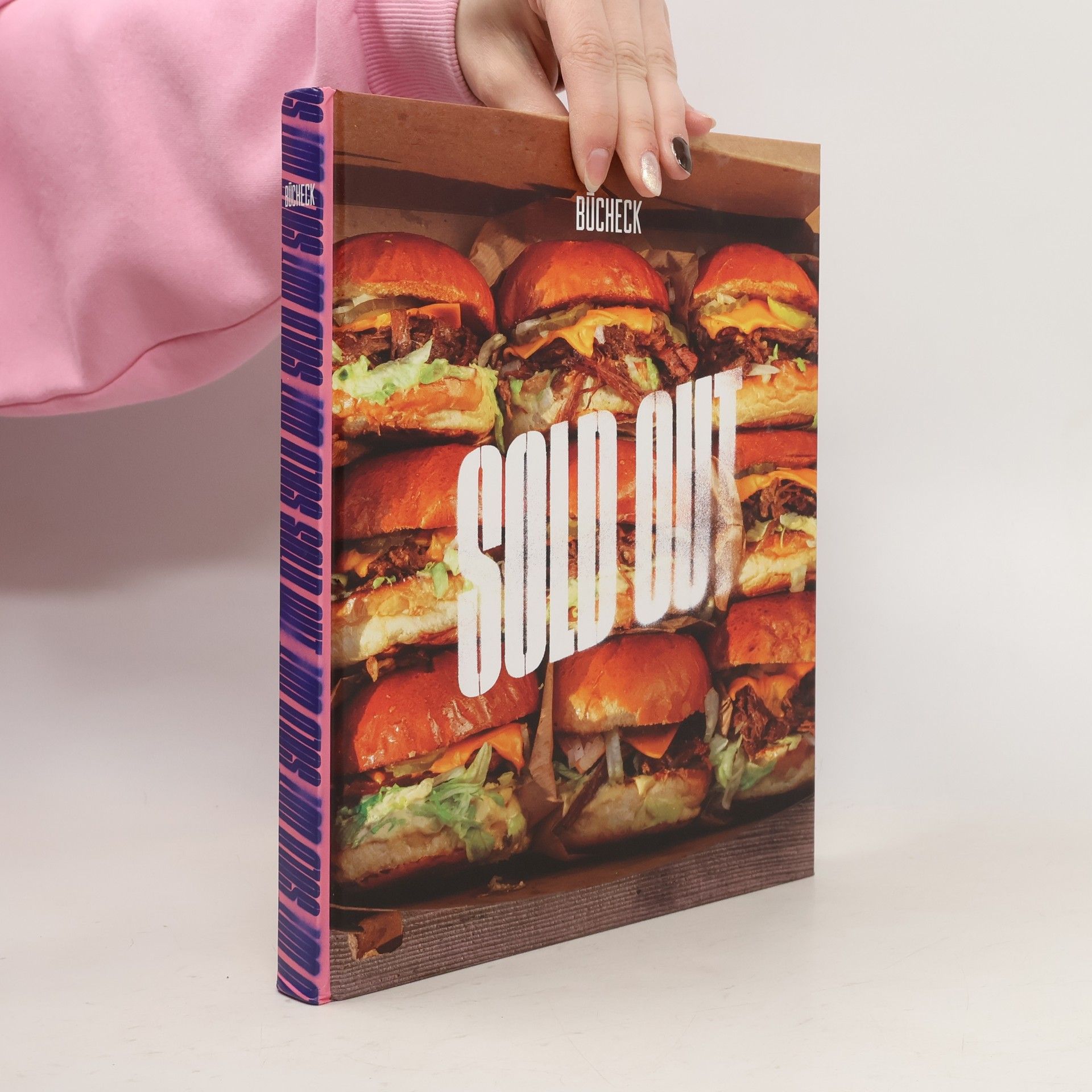 Zuzina Zuzákova Bücheck: Sold Out