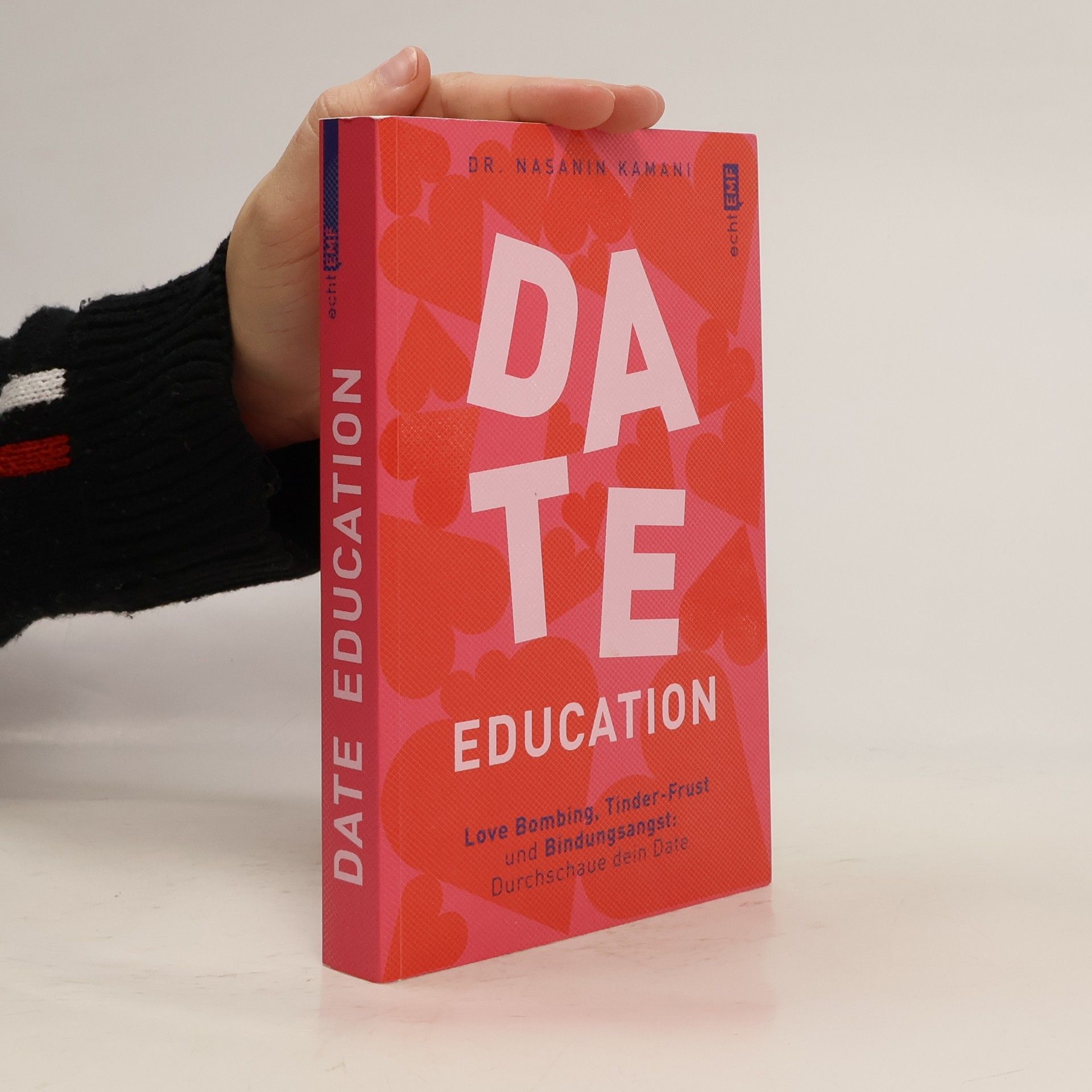 Nasanin Kamani Date Education