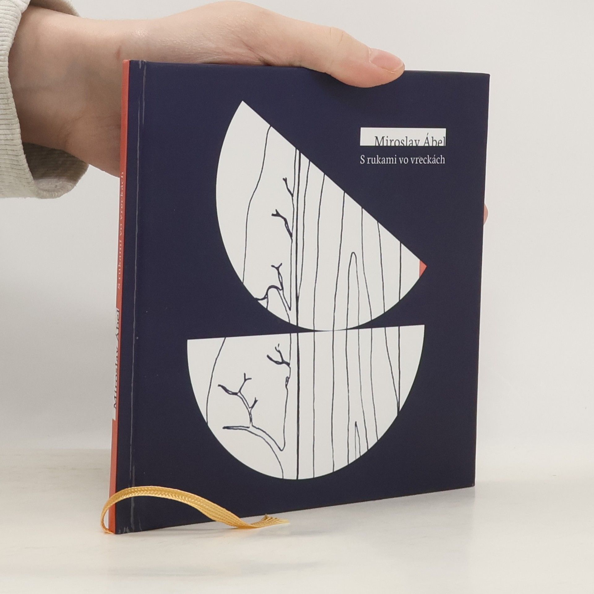 Miroslav Ábel S rukami vo vreckách