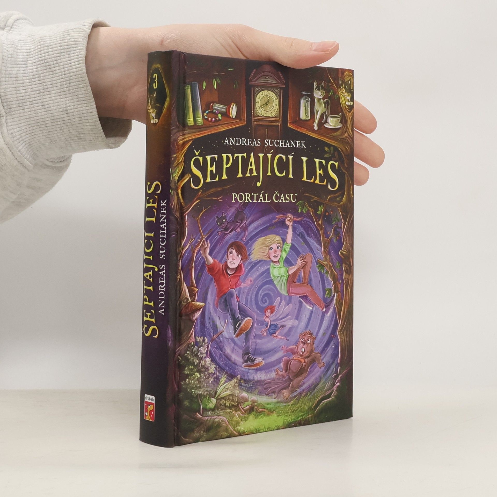 Šeptající les : Portál času
