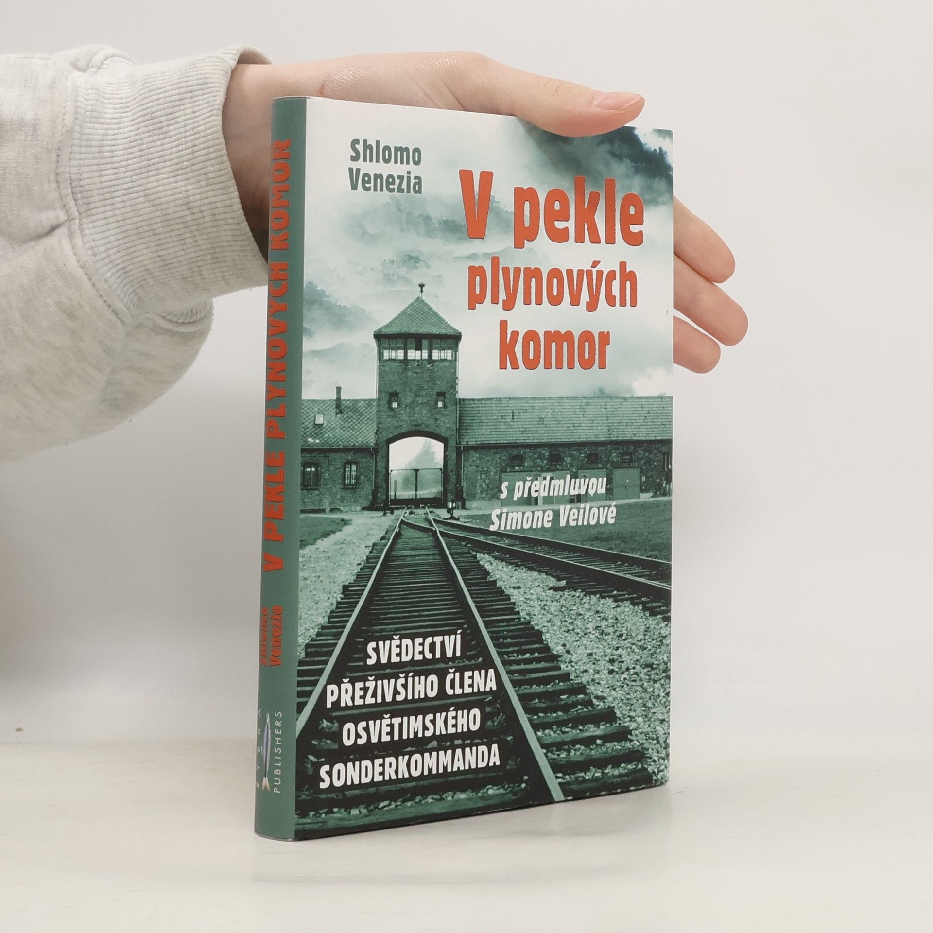 Shlomo Venezia V pekle plynových komor