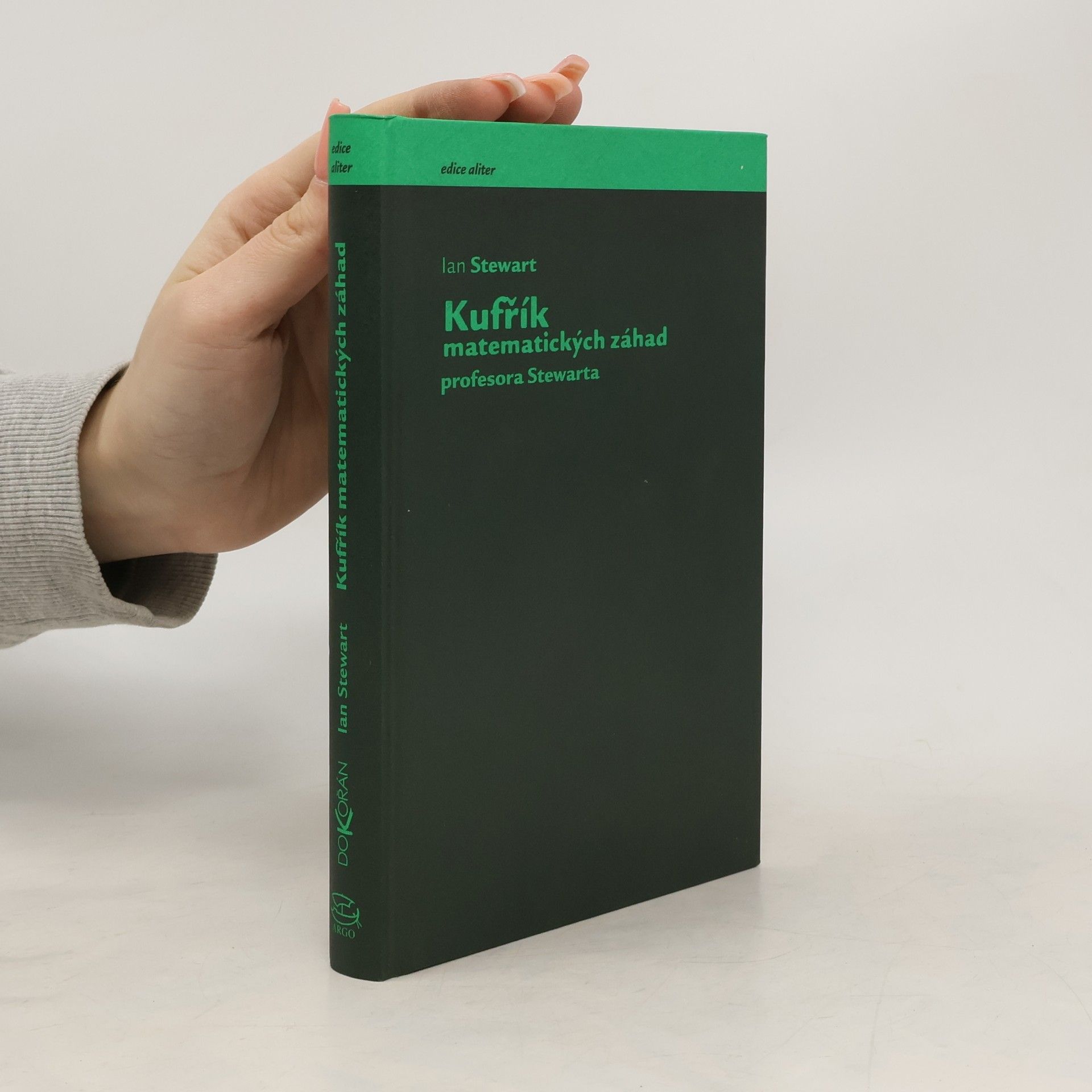 Kufřík matematických záhad profesora Stewarta