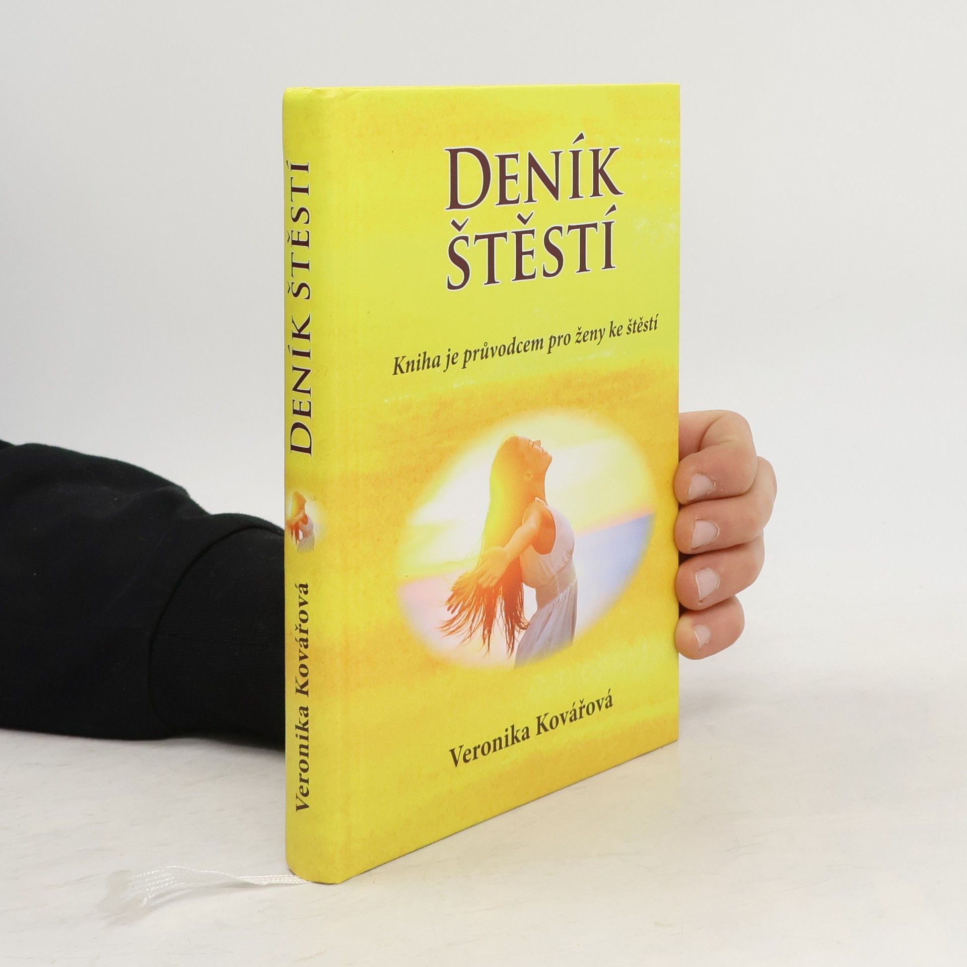 Deník štěstí. Kniha je průvodcem pro ženy ke štěstí