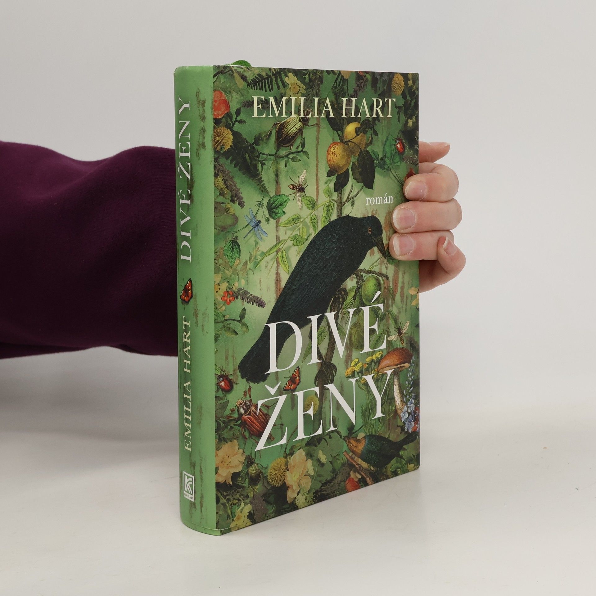 Emilia Hart Divé ženy