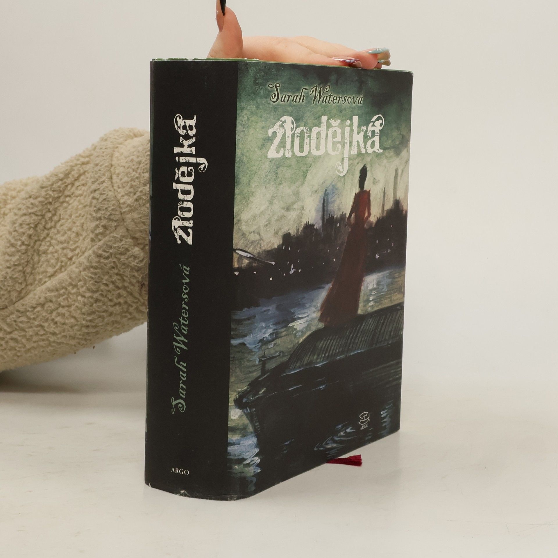 Sarah Waters Zlodějka