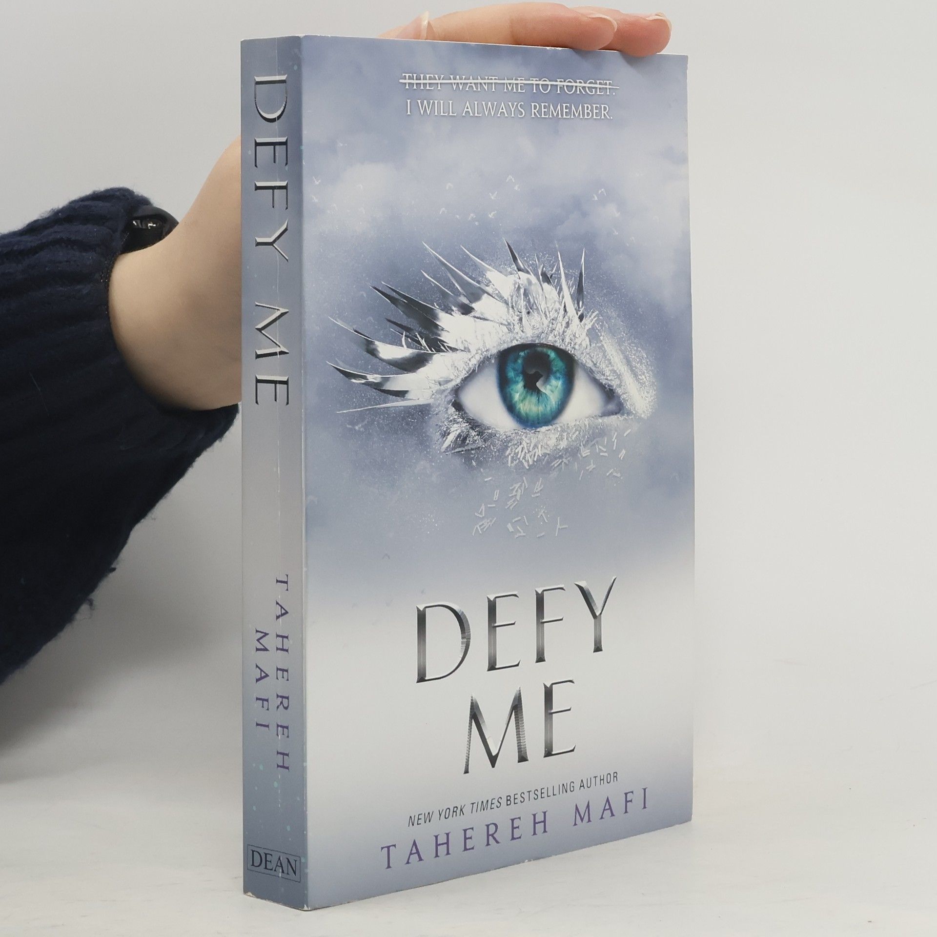 Тагере Мафі Defy Me