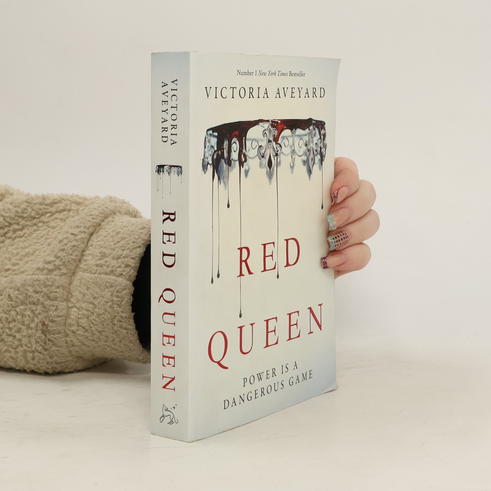 Victoria Aveyard Red Queen