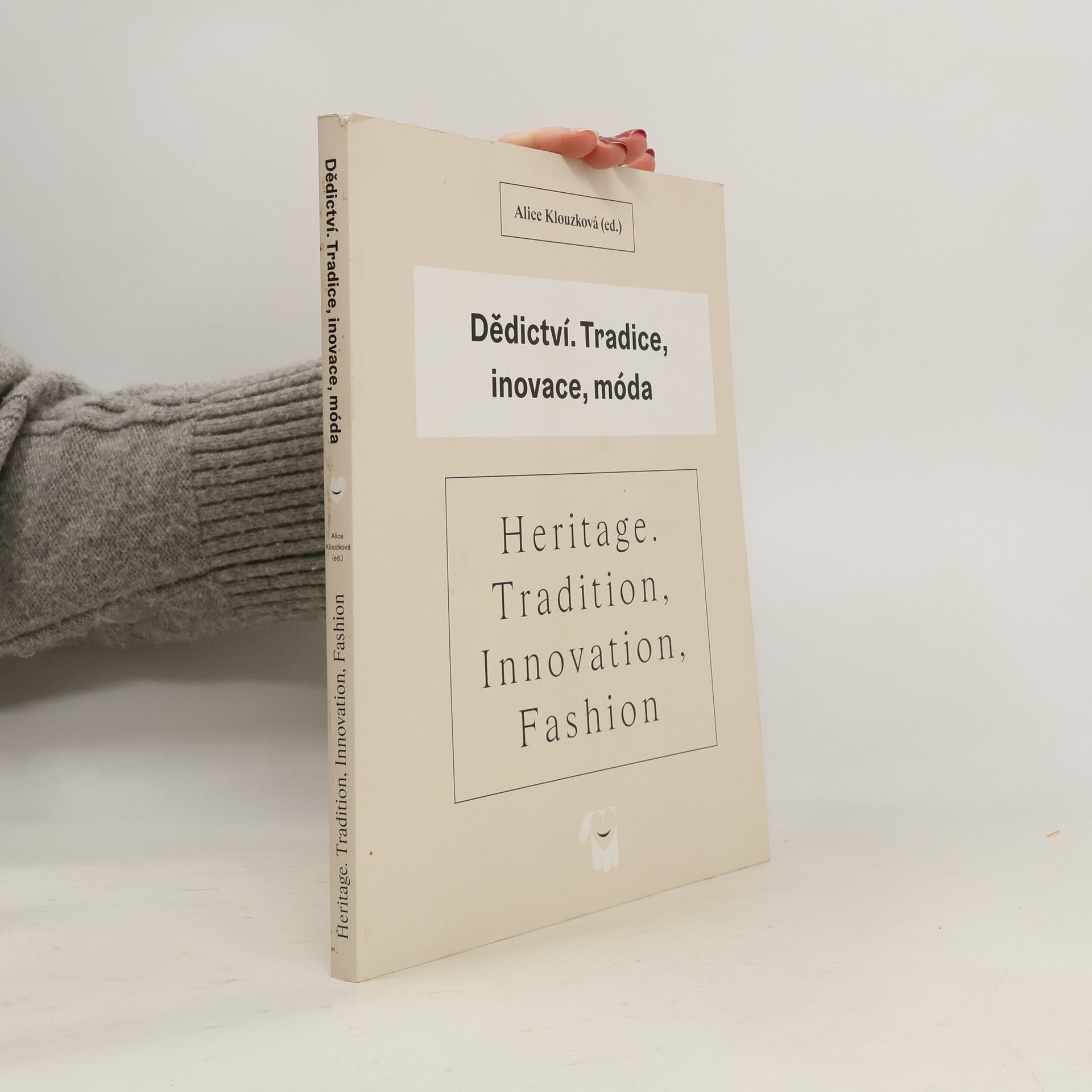 Dědictví = Heritage