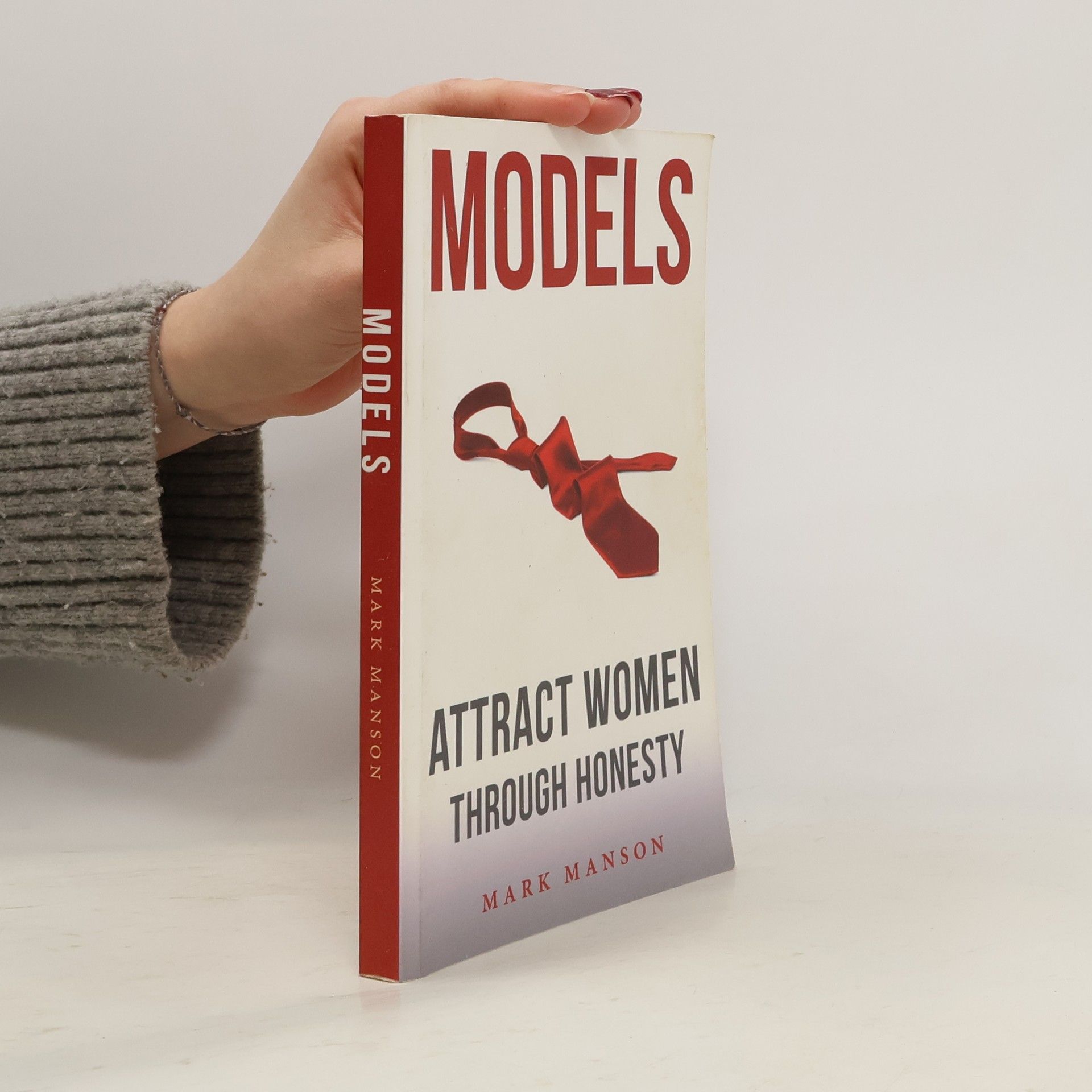 Mark Manson Models: Attract Women Through Honesty