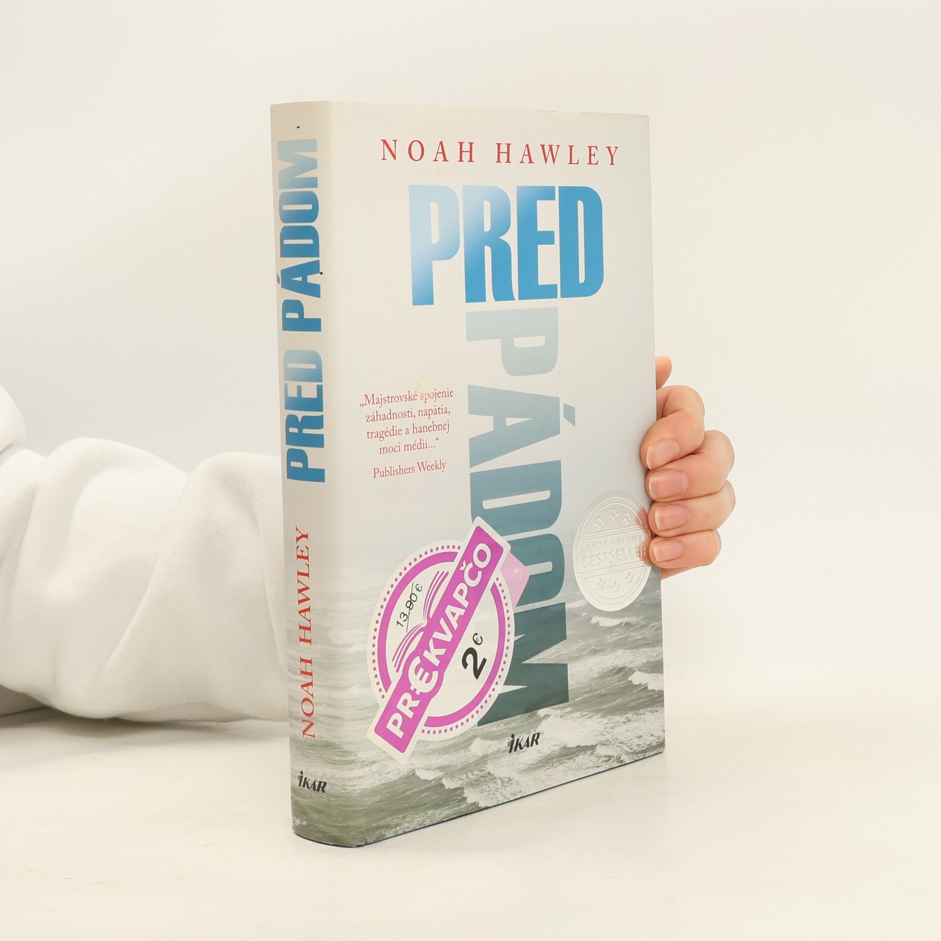 Noah Hawley Pred pádom