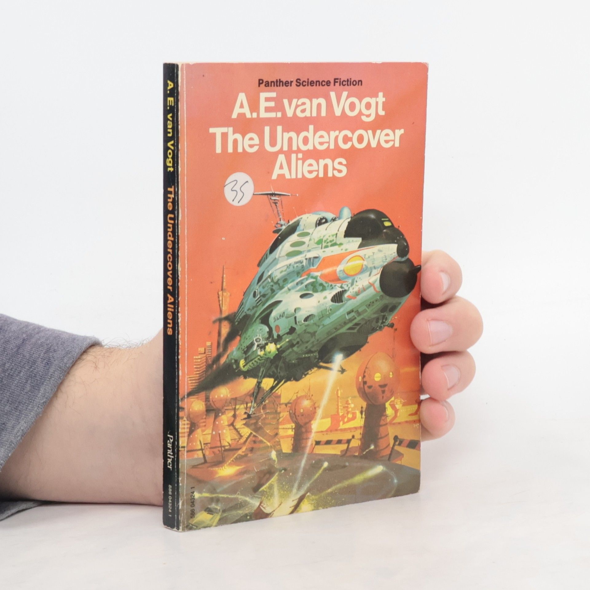 Alfred Elton Van Vogt The Undercover Aliens