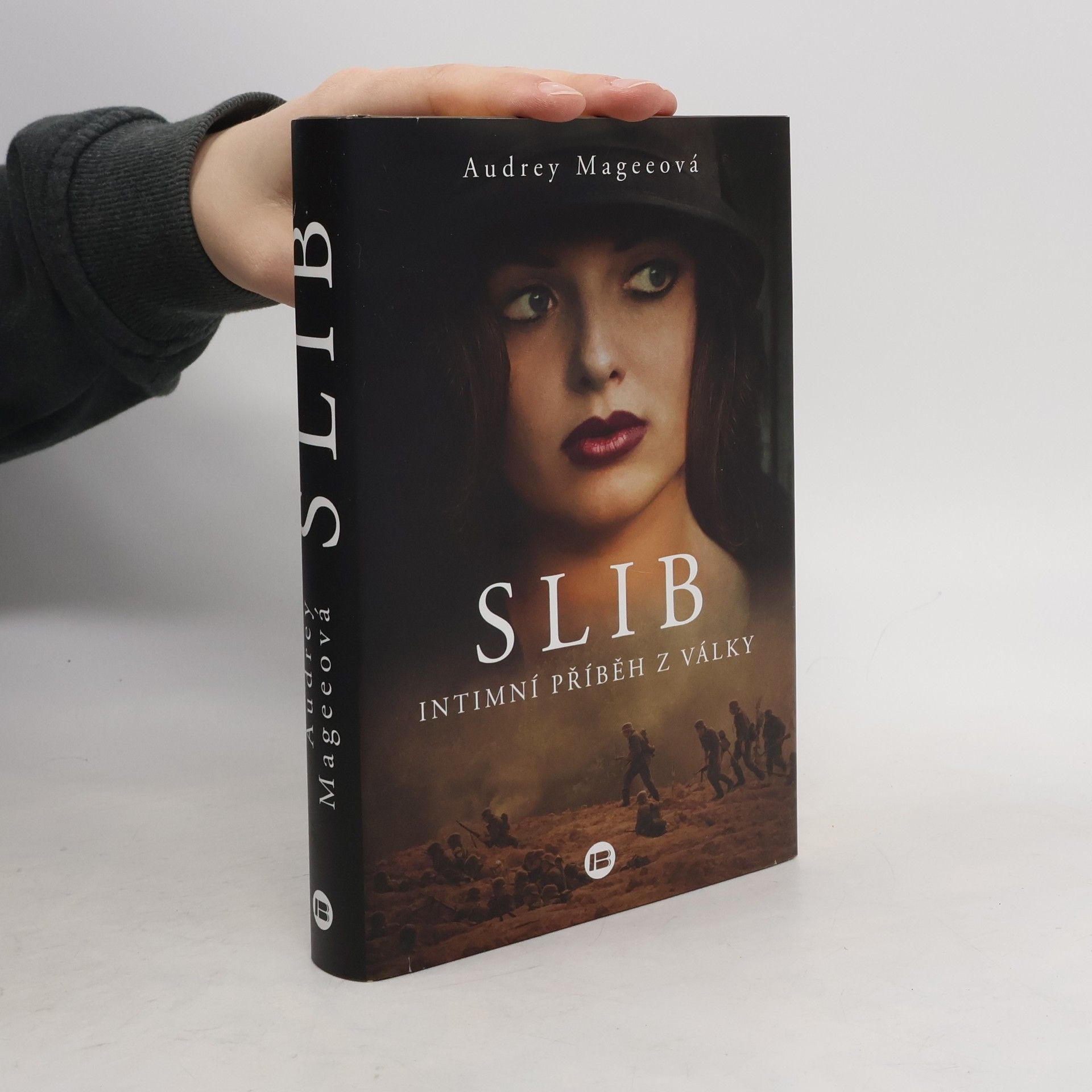 Slib. Intimní příběh z války