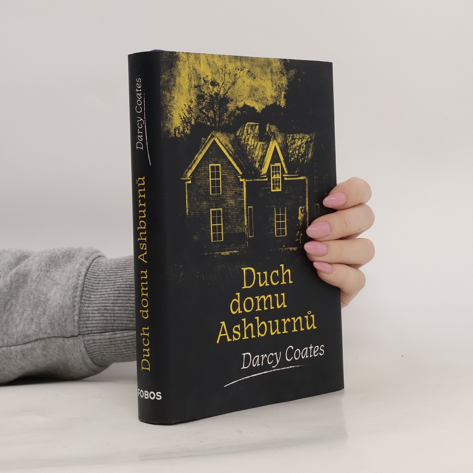 Darcy Coates Duch domu Ashburnů