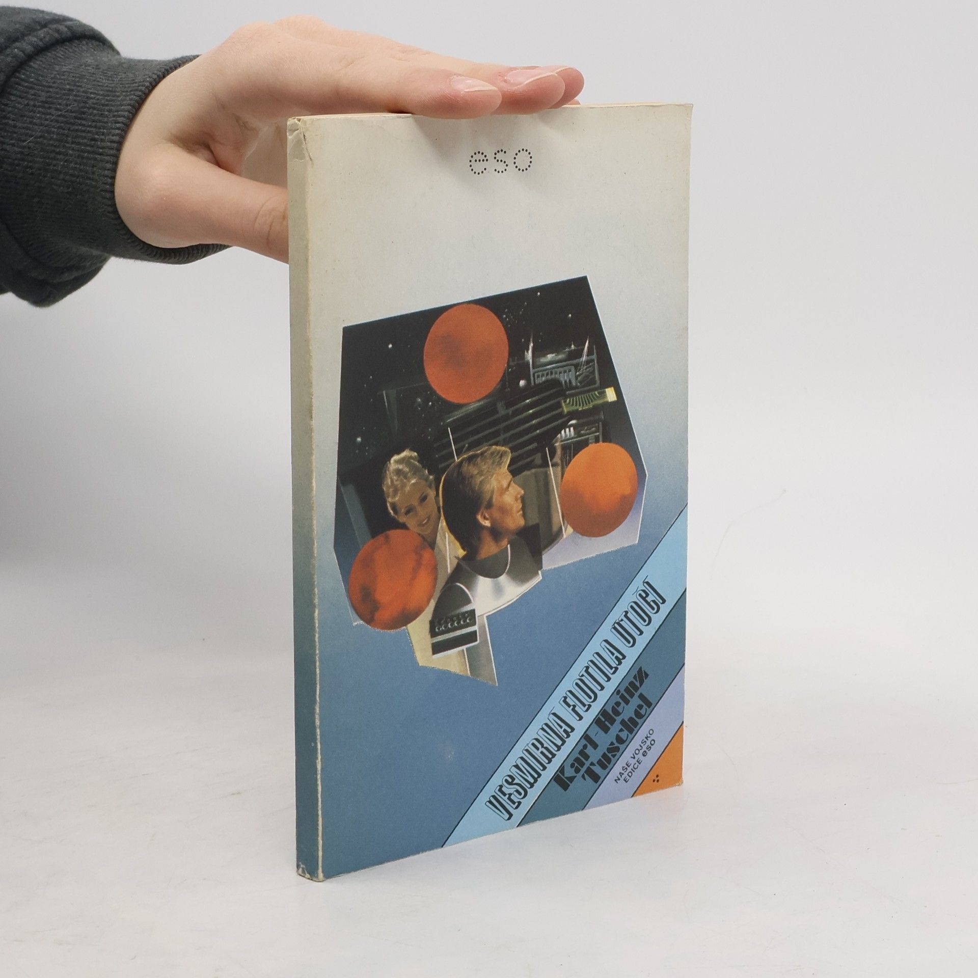 Vesmírná flotila útočí