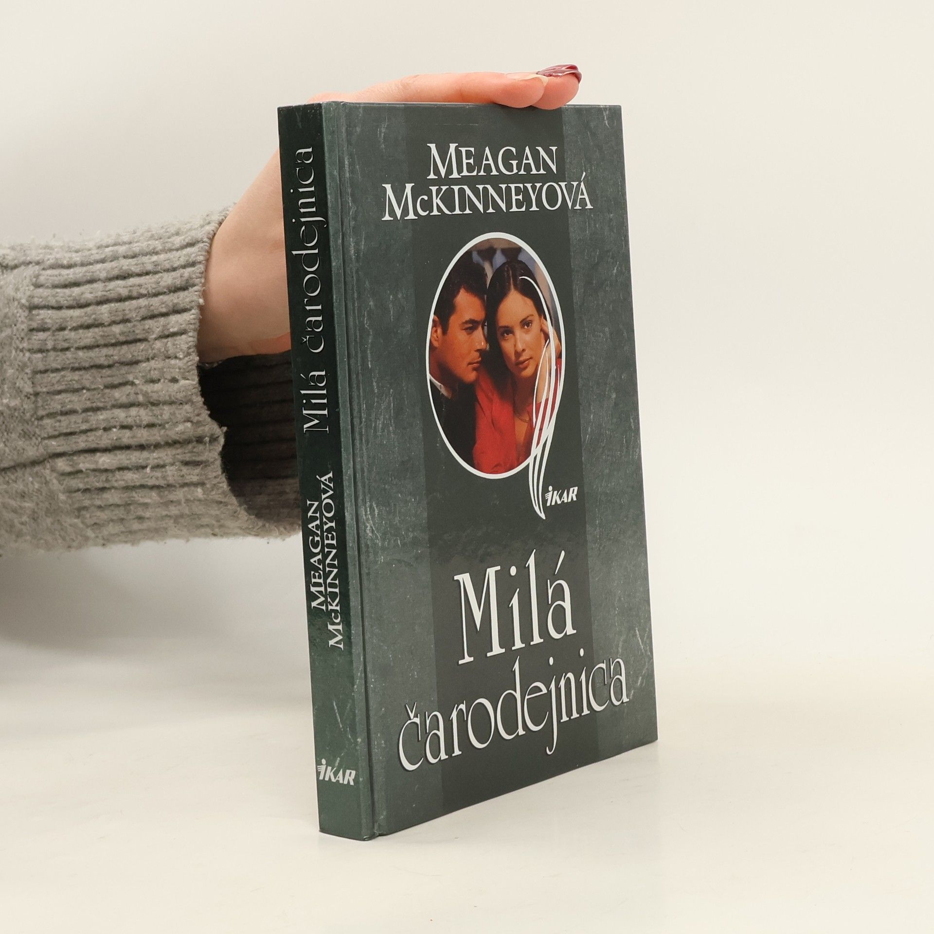 Meagan McKinney Milá čarodejnica