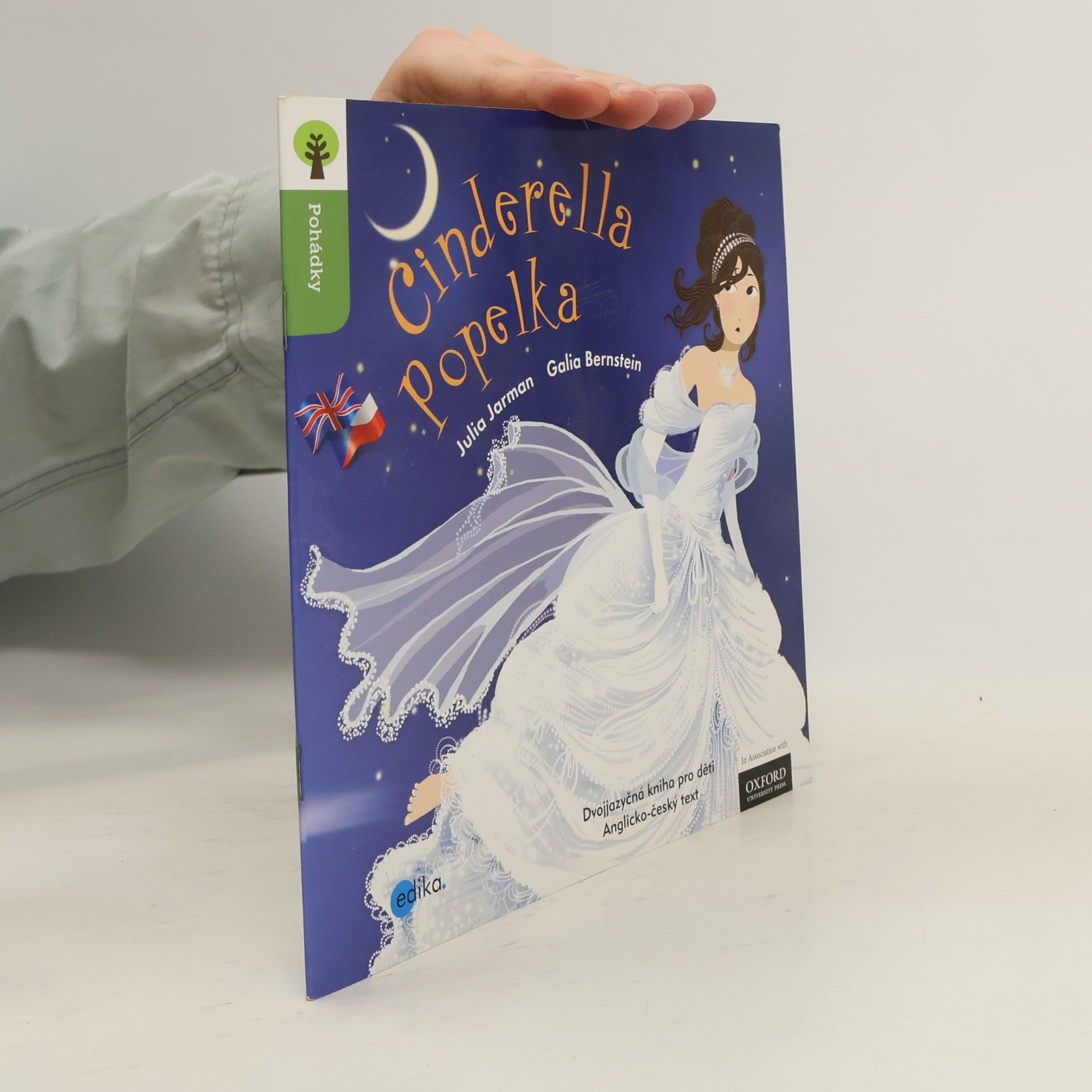 Cinderella = Popelka