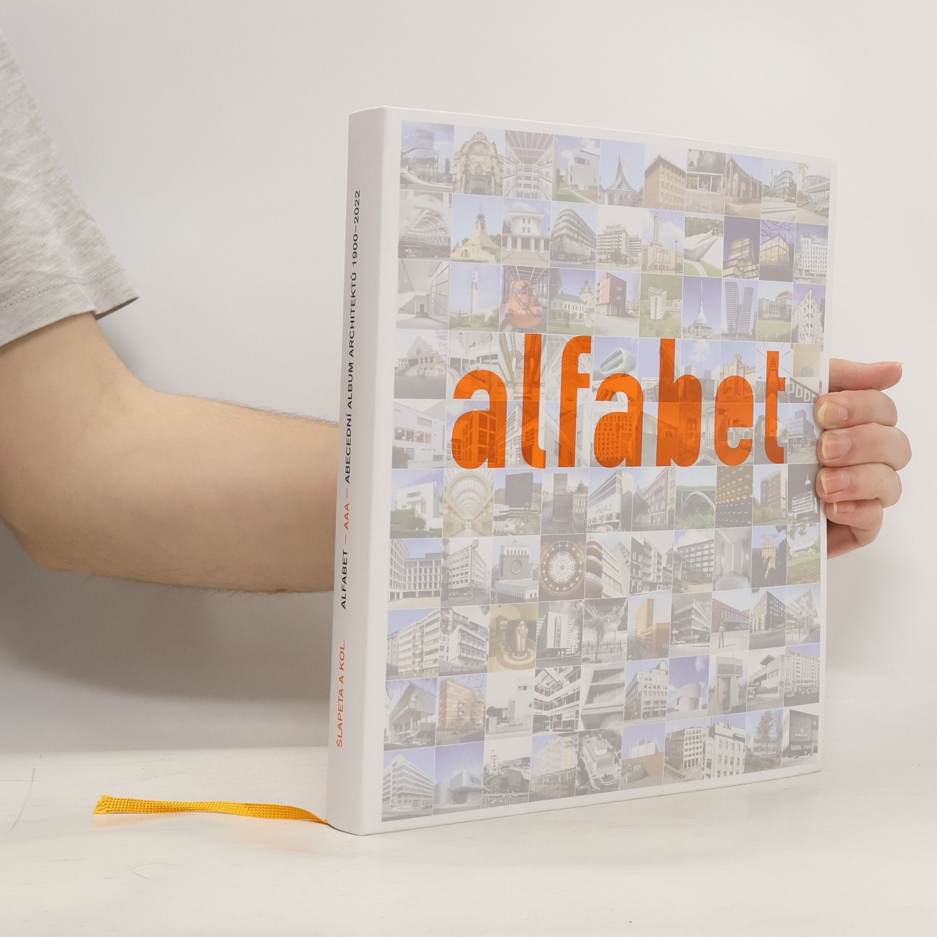 Alfabet : AAA - Abecední album architektů 1900-2022
