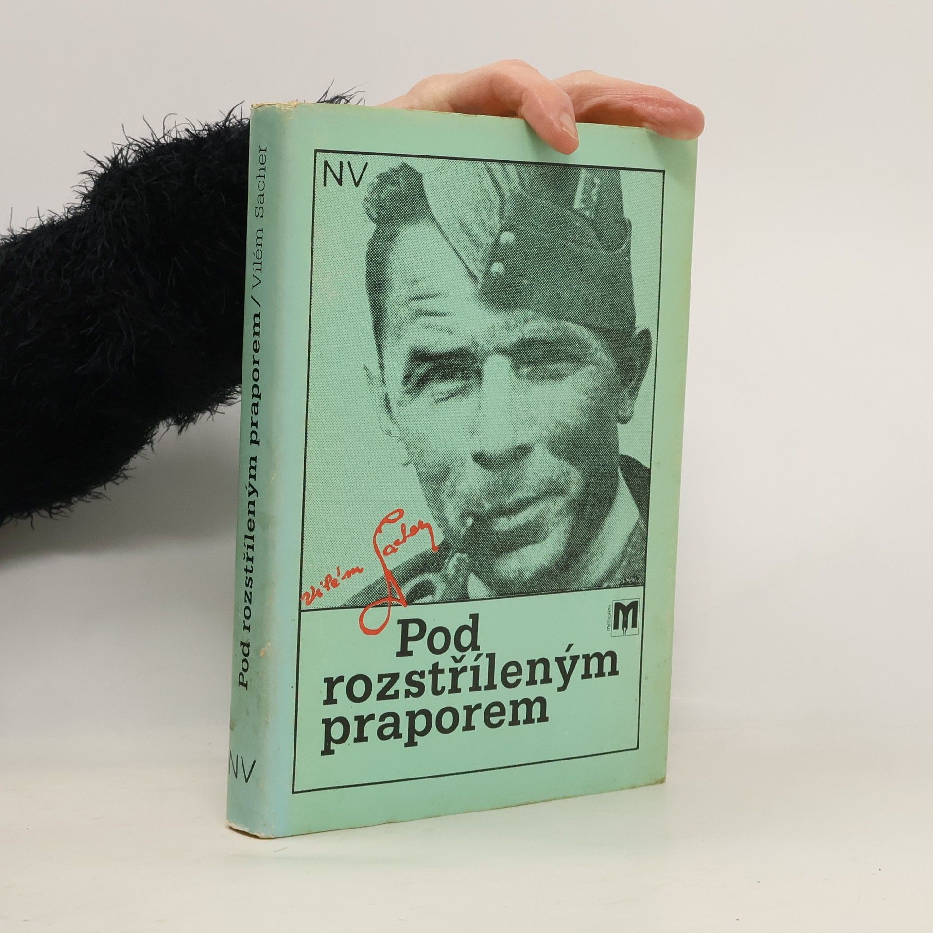 Vilém Sacher Pod rozstříleným praporem