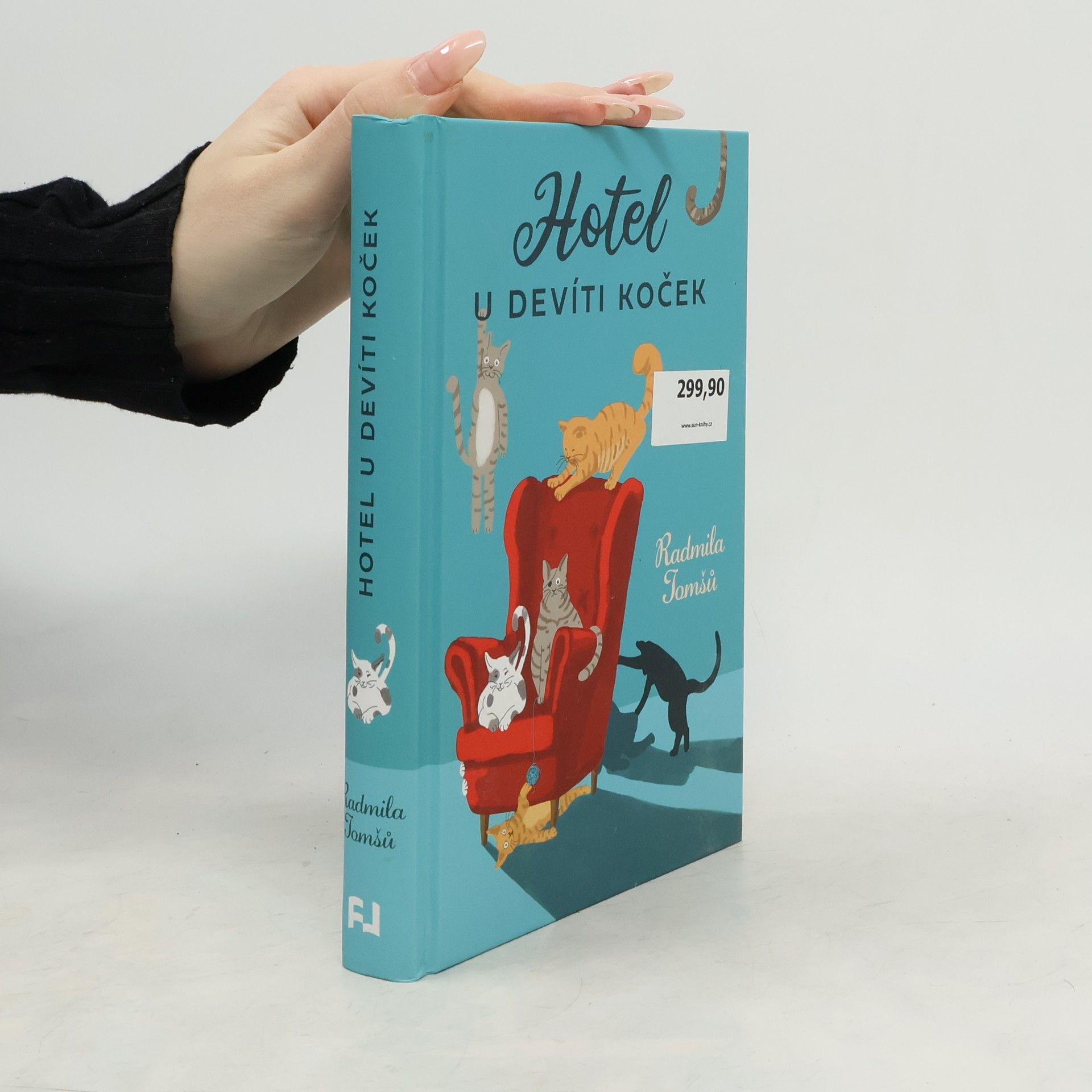 Hotel U devíti koček