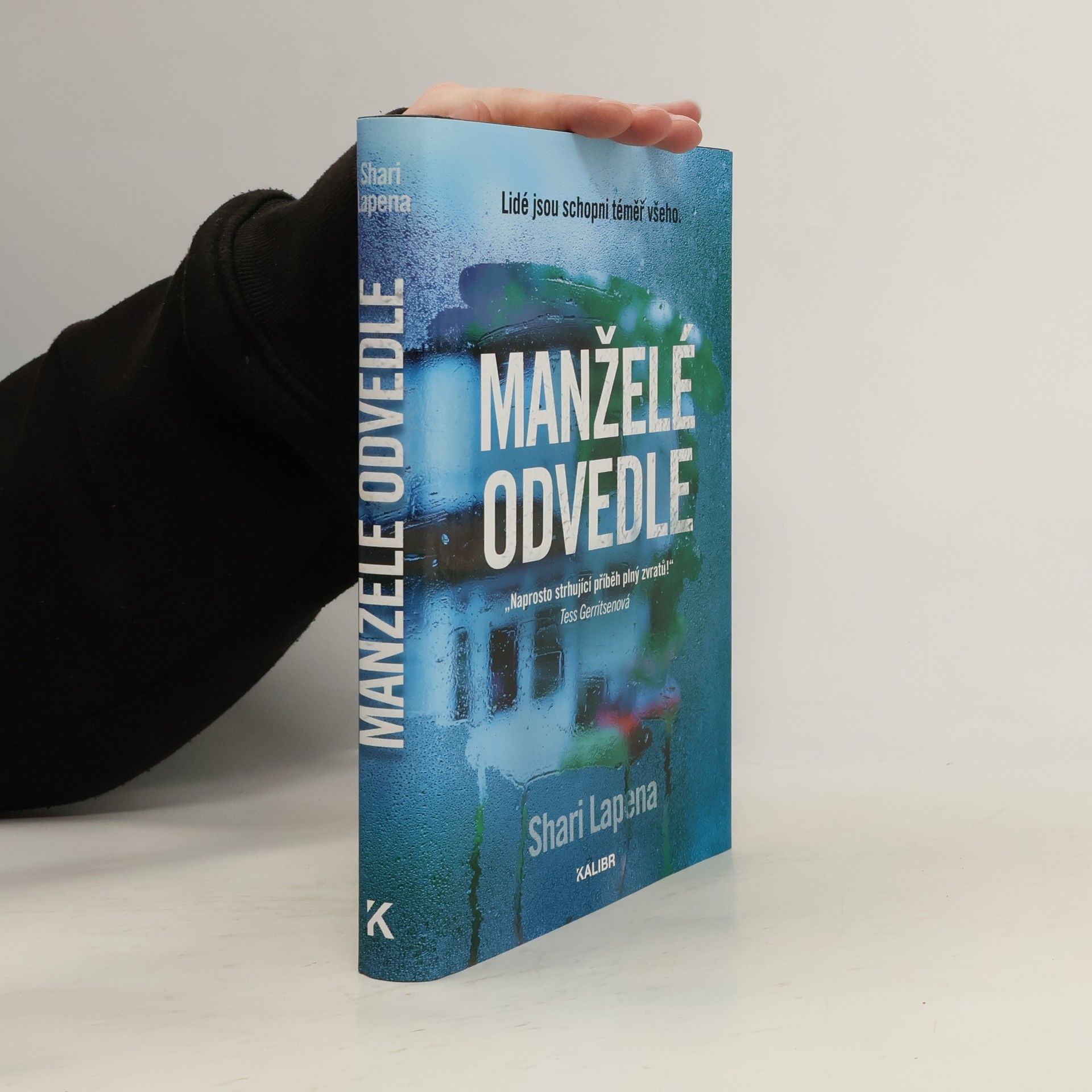 Shari Lapena Manželé odvedle