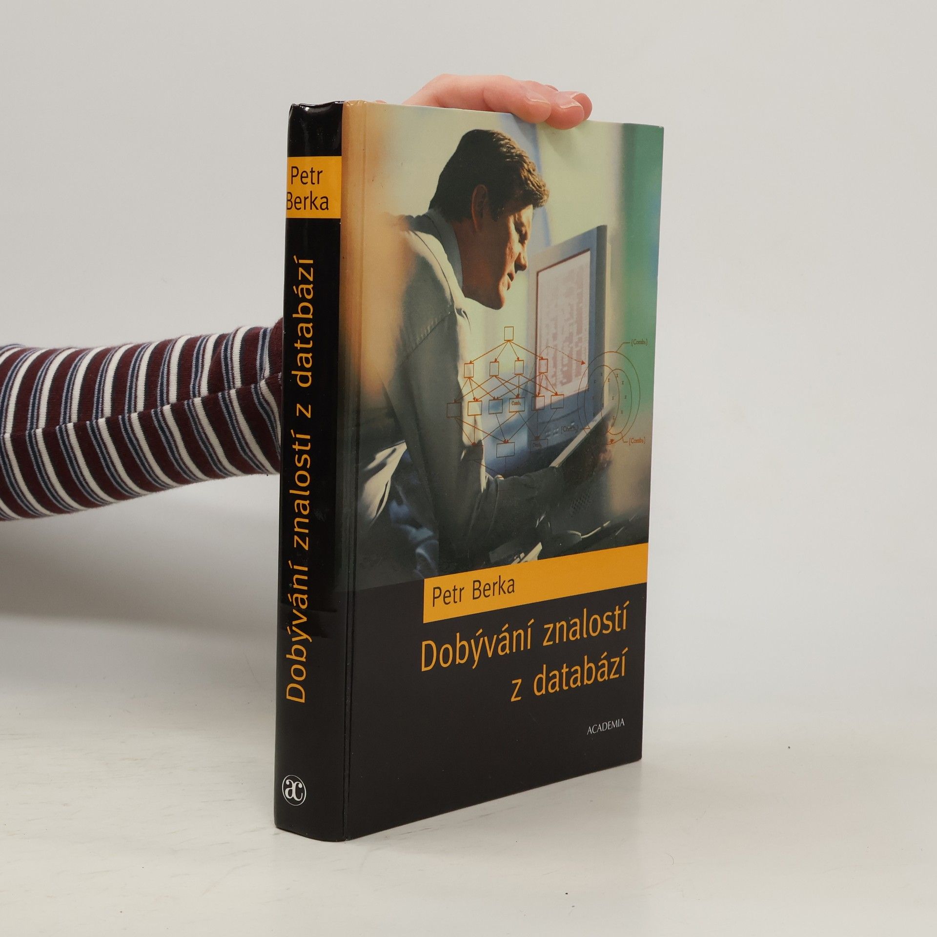 Dobývání znalostí z databází