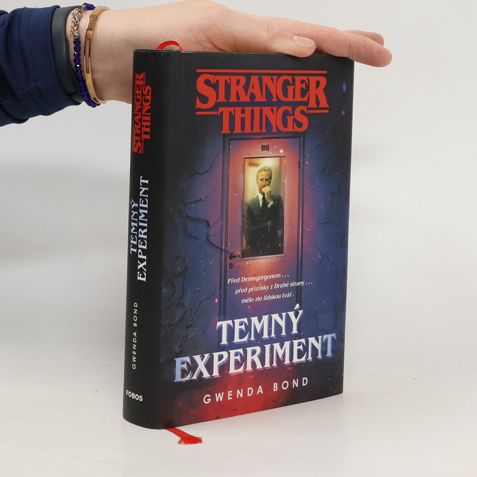 Gwenda Bond Stranger Things. Temný experiment