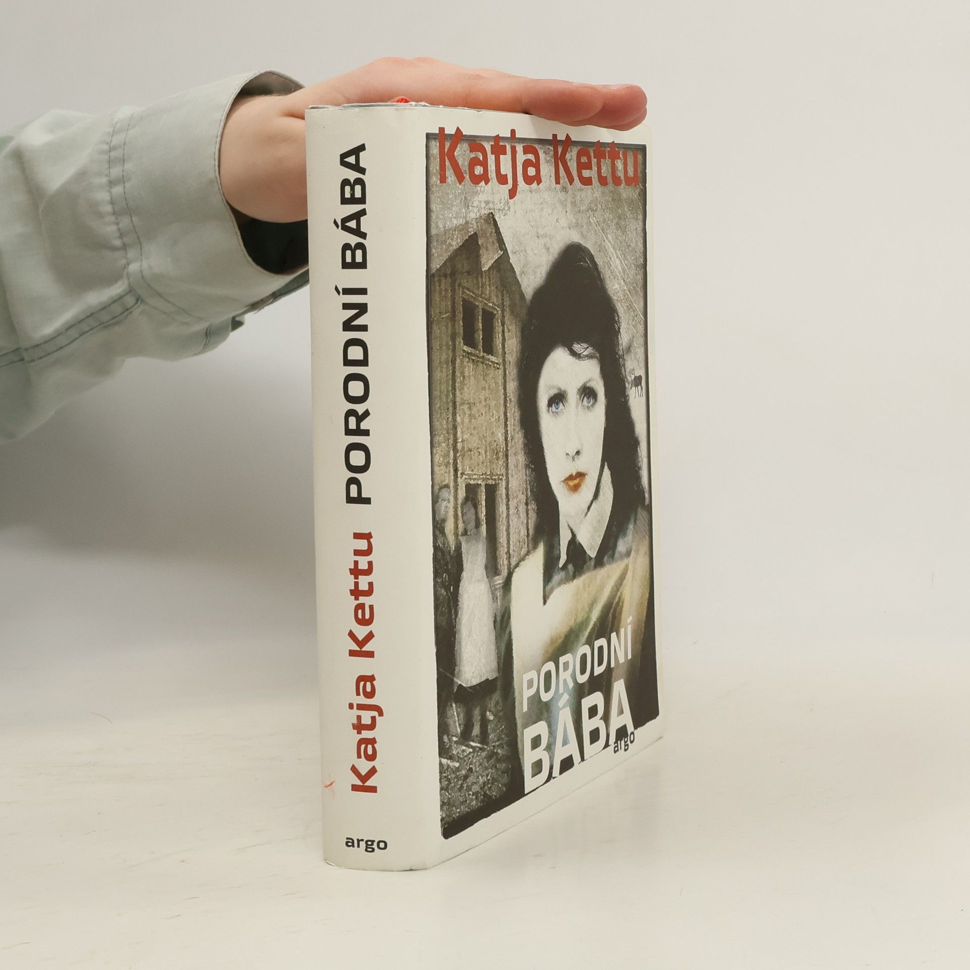 Katja Kettu Porodní bába