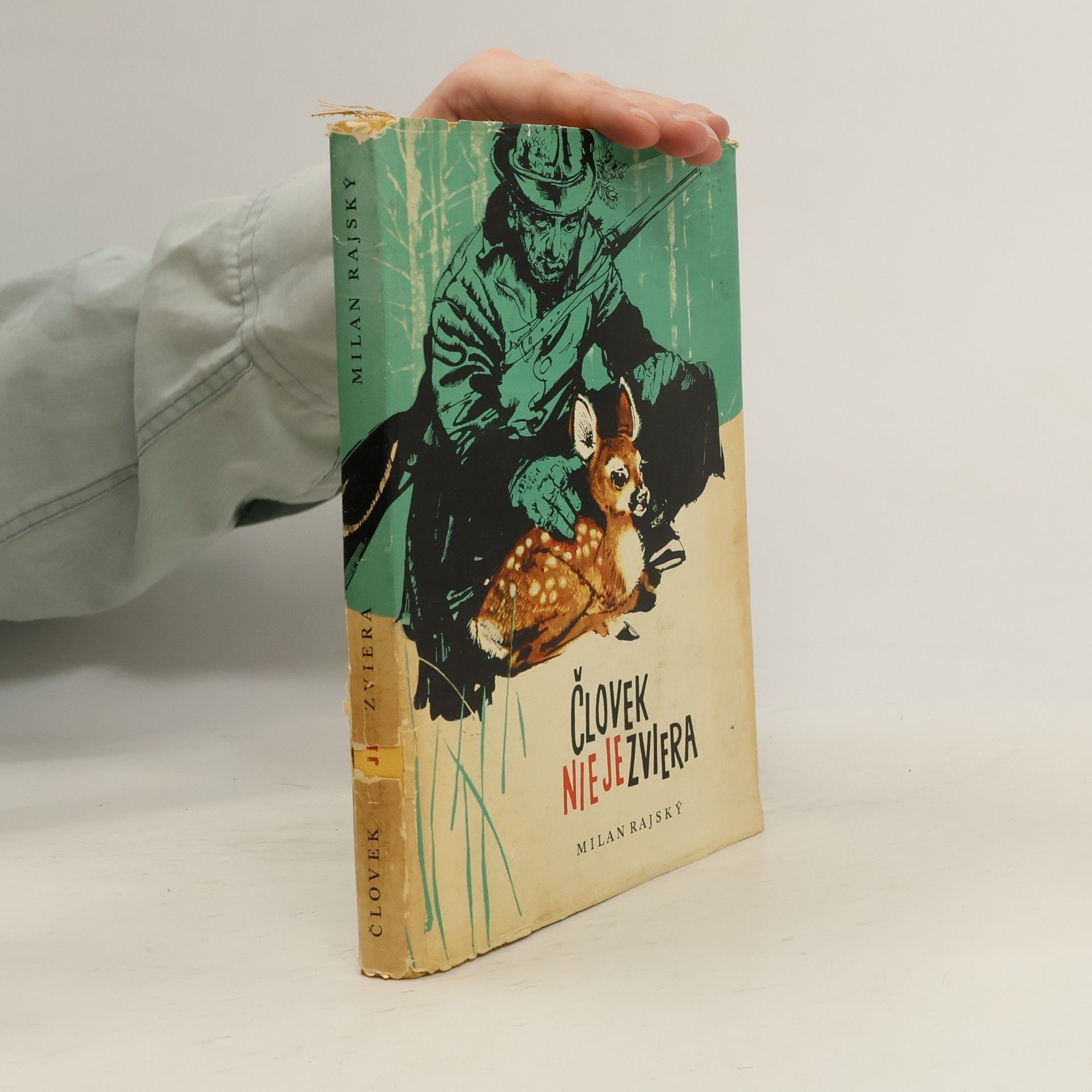 Človek nie je zviera