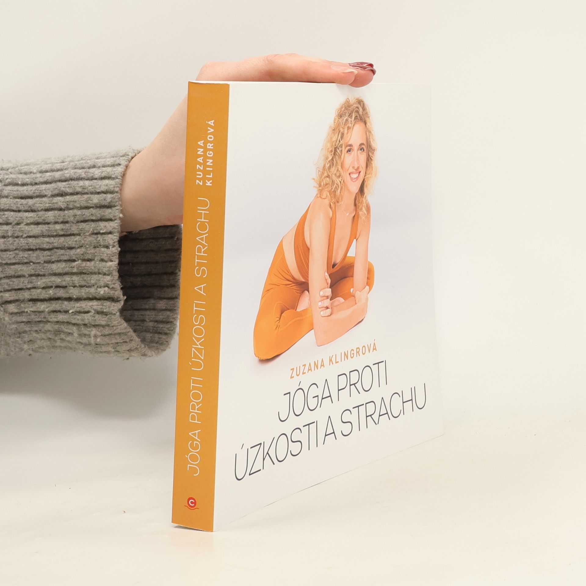 Zuzka Klingrová Jóga proti úzkosti a strachu