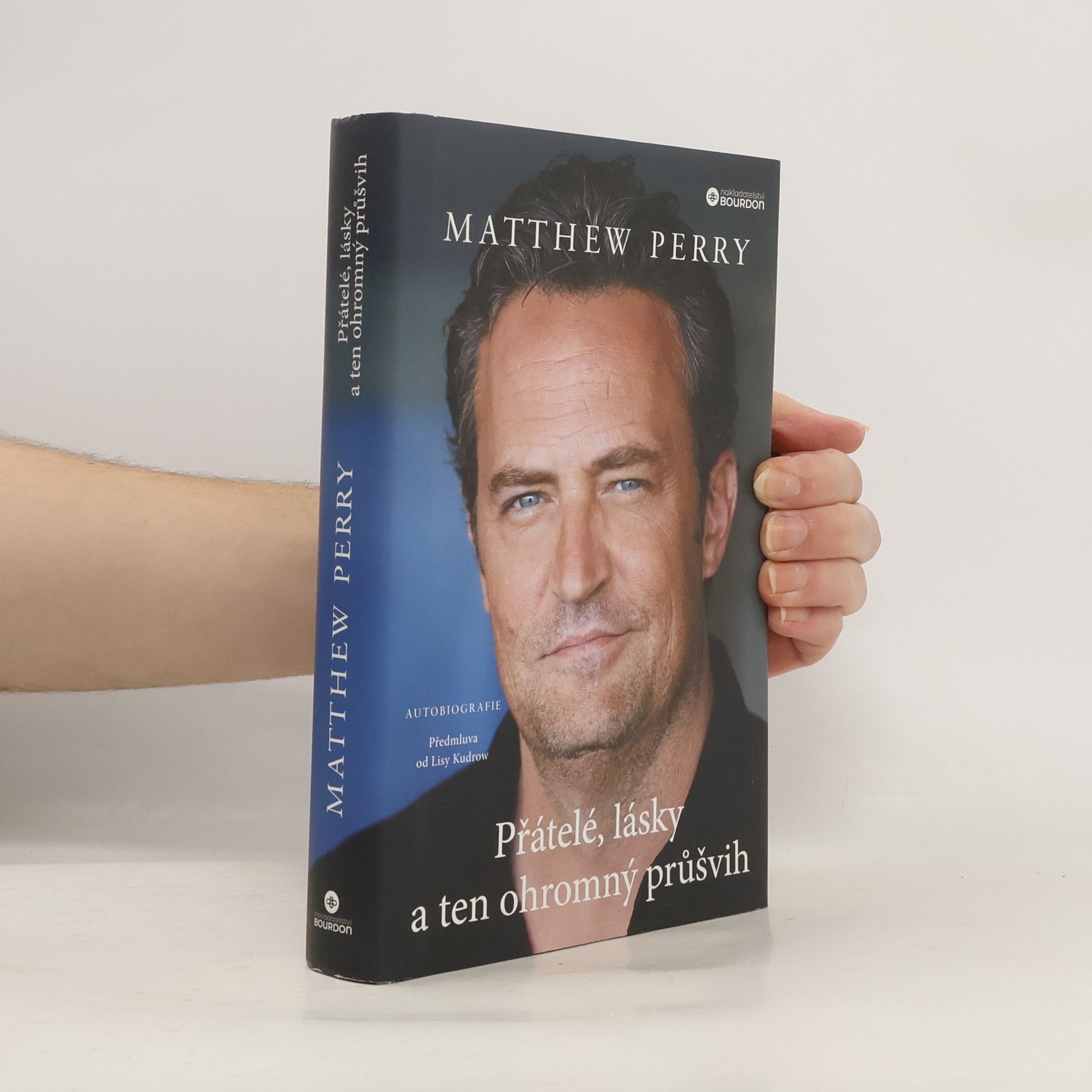 Matthew Perry Přátelé, lásky a ten ohromný průšvih