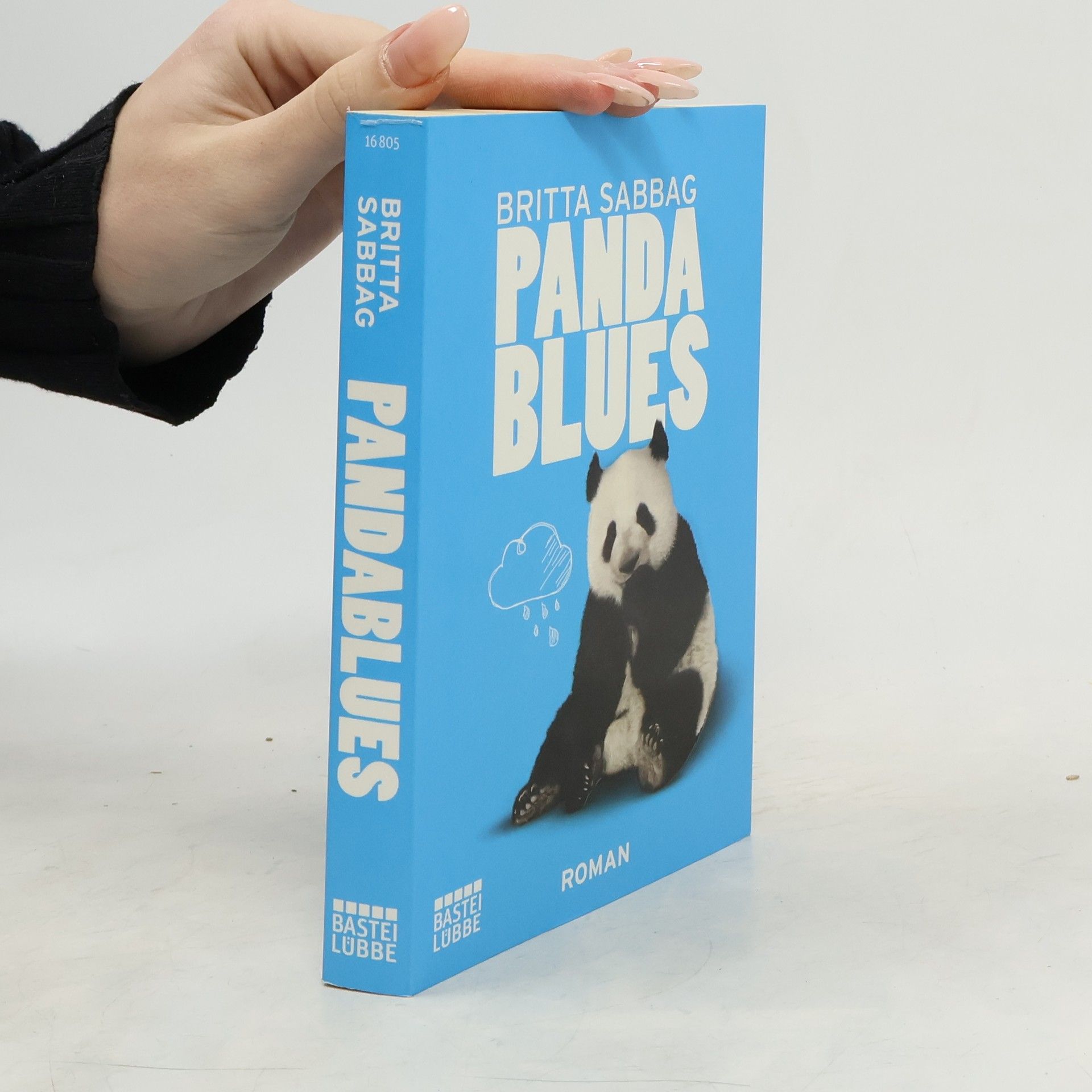 Britta Sabbag Pandablues