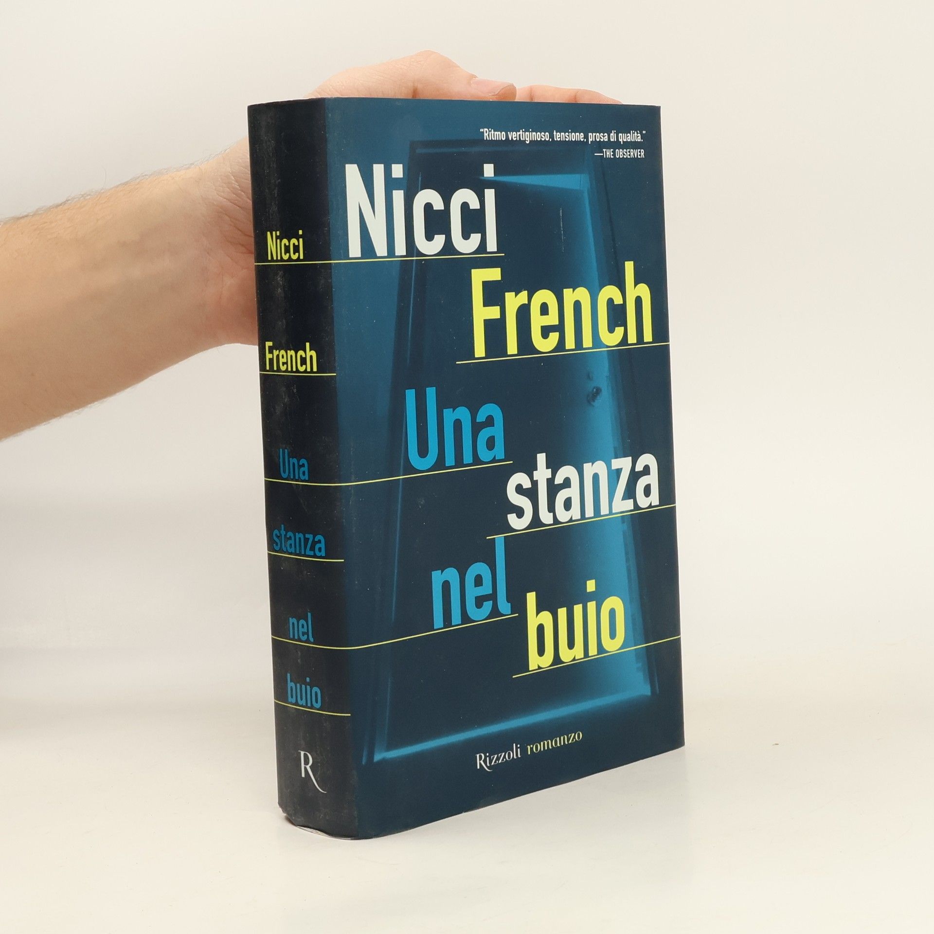 Nicci French Scala stranieri: Una stanza nel buio