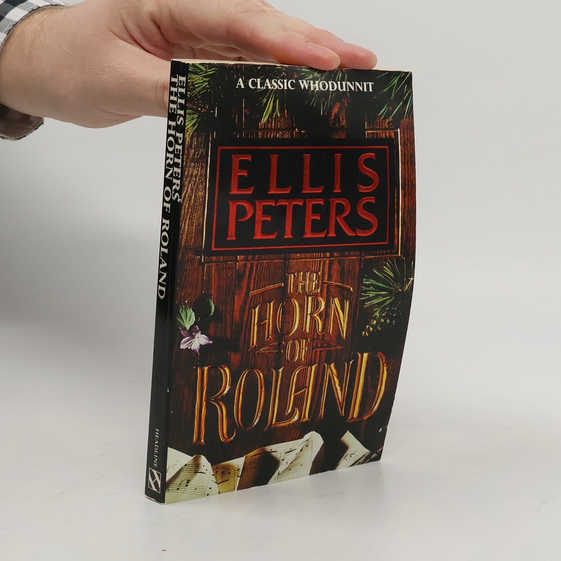 Ellis Peters The Horn of Roland