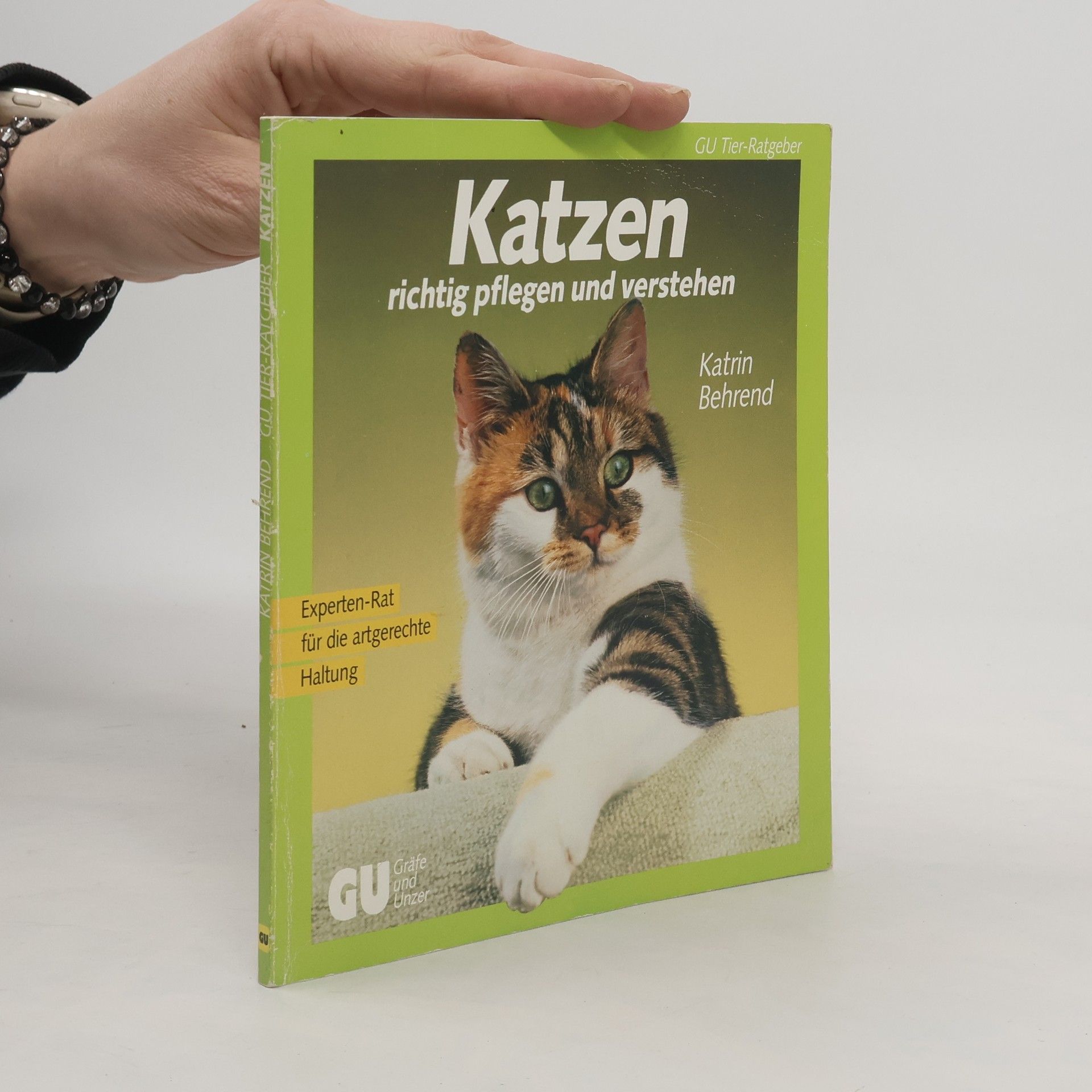 Katzen richtig pflegenund verstehen