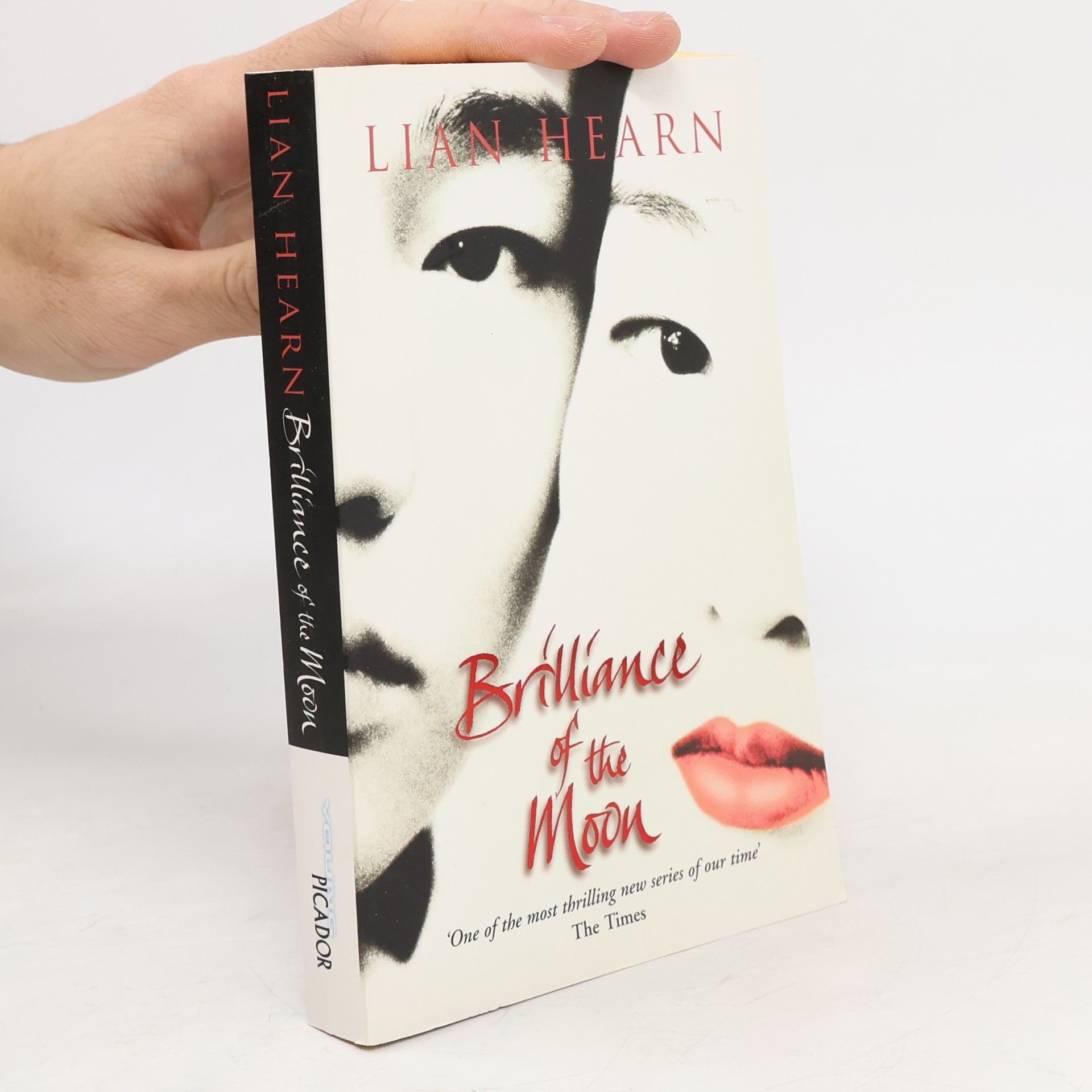 Lian Hearn Tales of the Otori - 3: Brilliance of the Moon