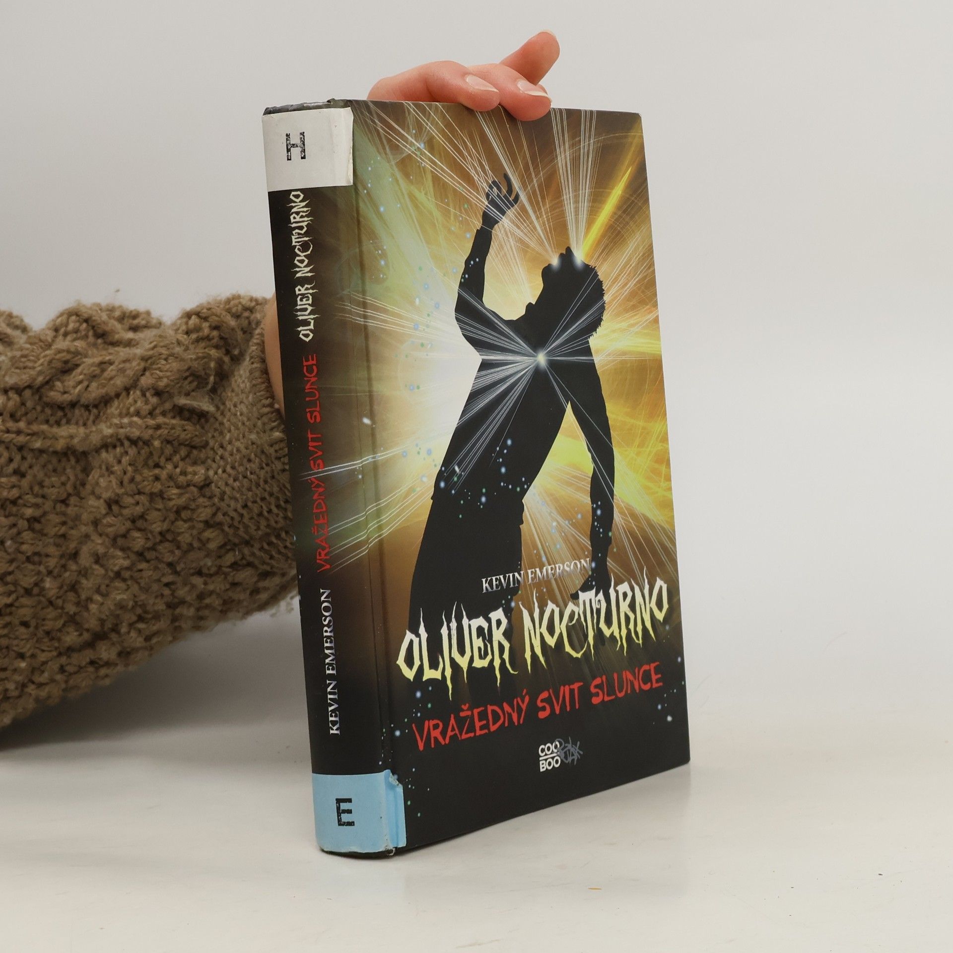 Kevin Emerson Oliver Nocturno. Vražedný svit slunce