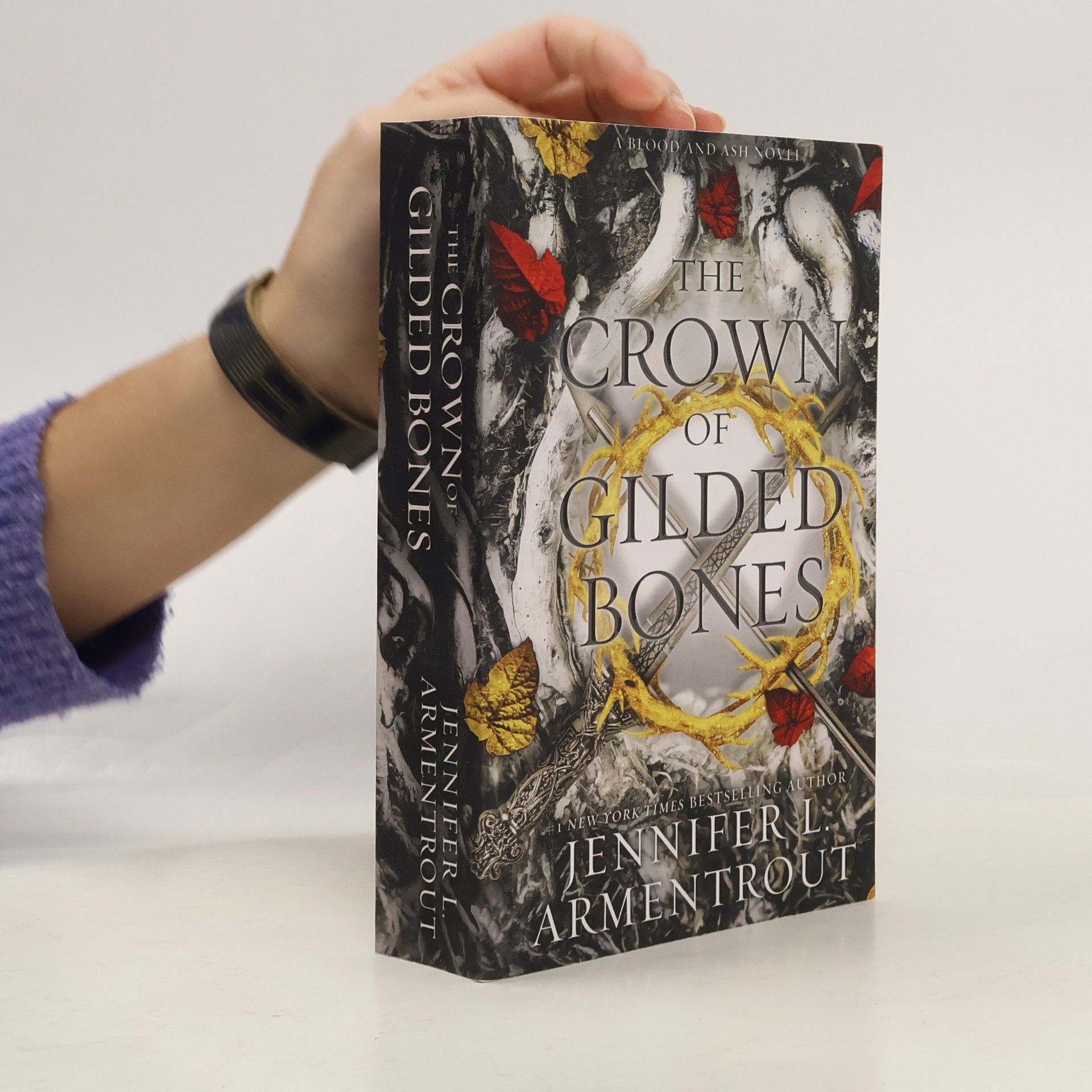 Jennifer Armentrout The Crown of Gilded Bones