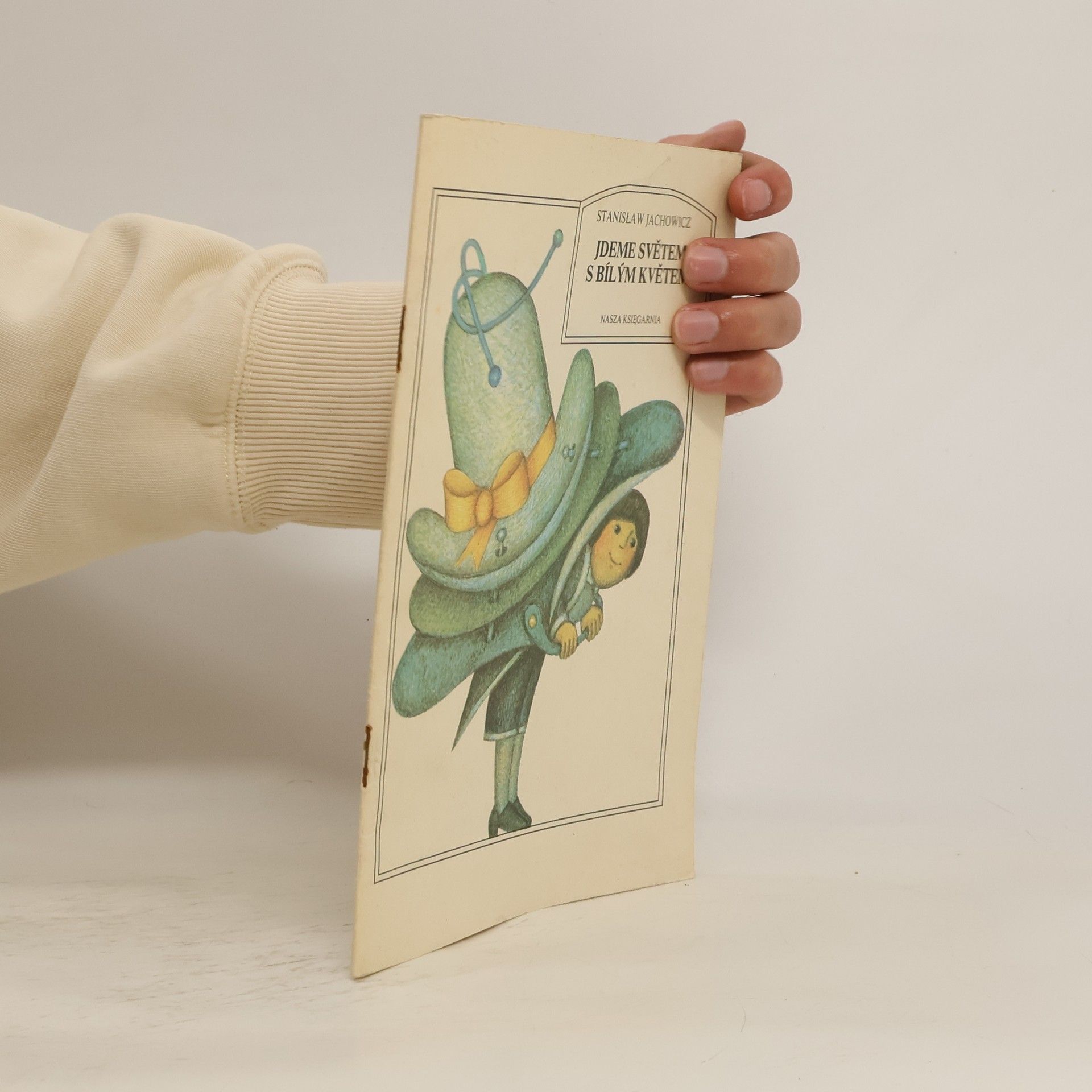 Jdeme světem s bílým květem