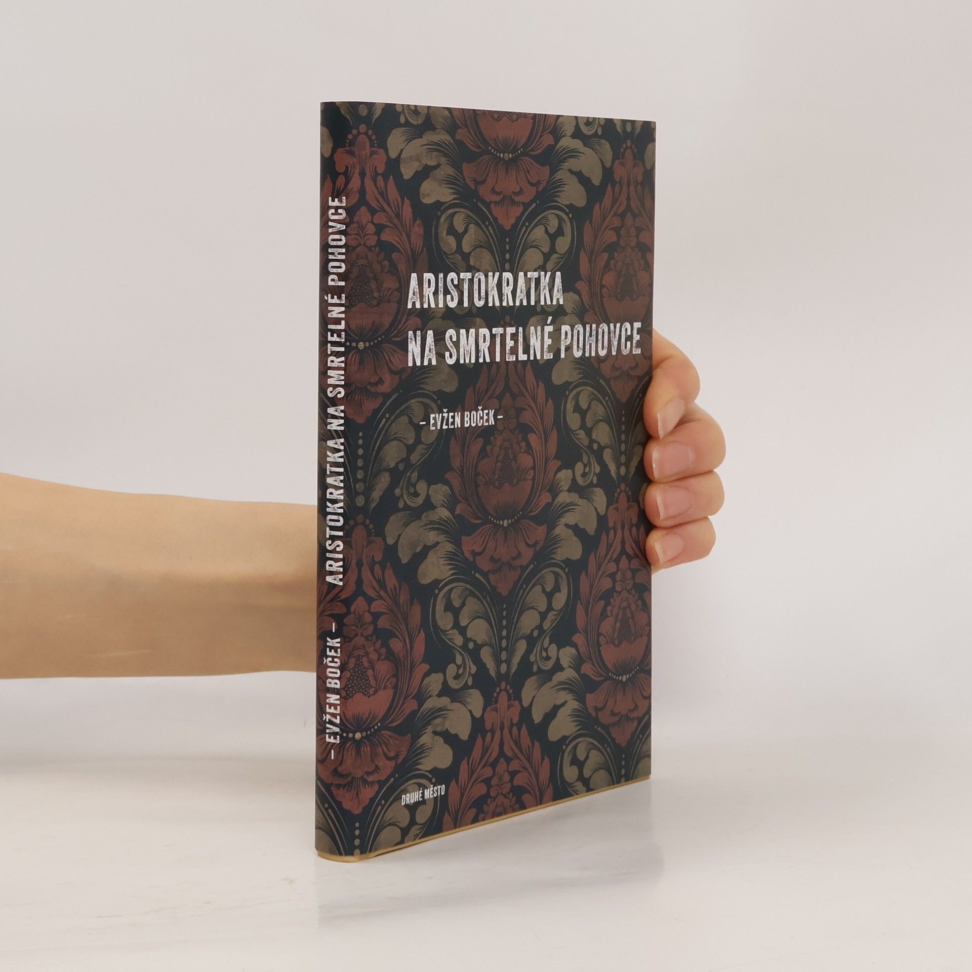 Aristokratka na smrtelné pohovce