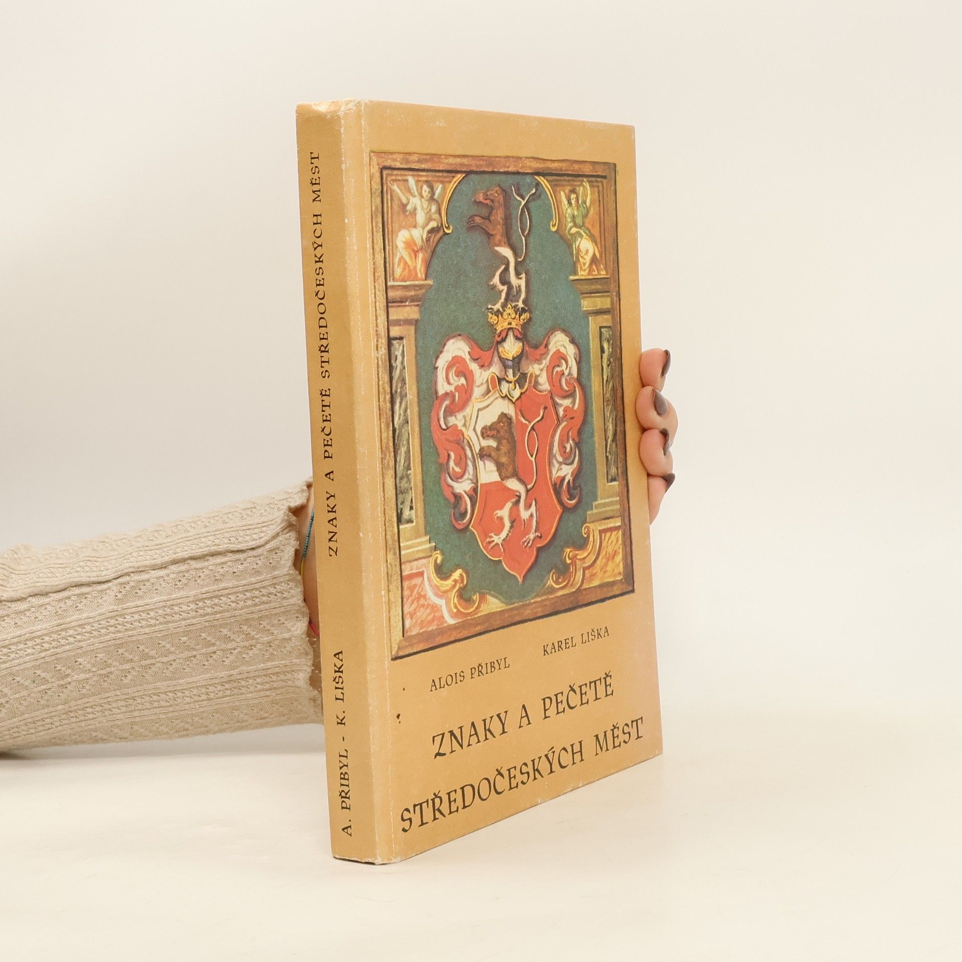Znaky a pečetě středočeských měst
