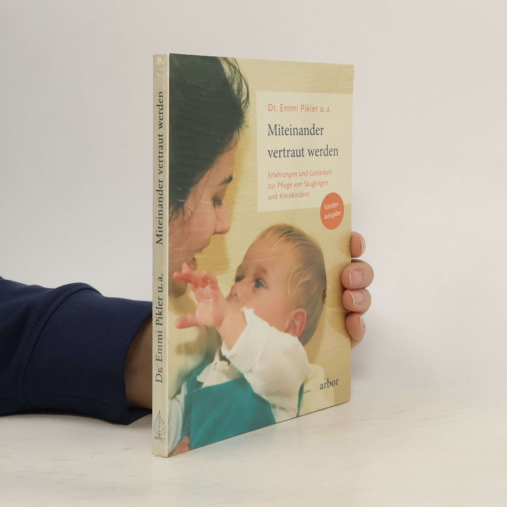 Miteinander vertraut werden