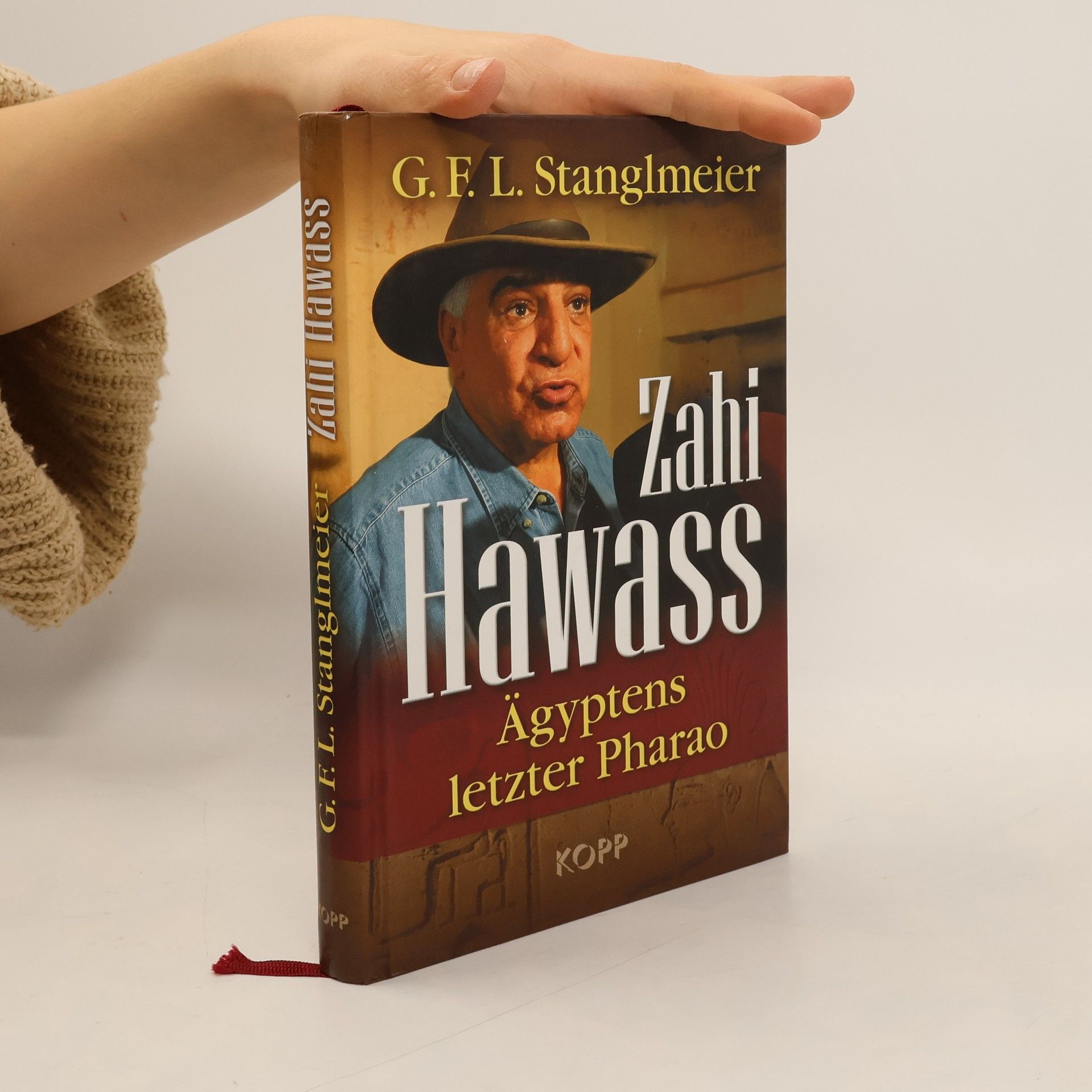 G. F. Lothar Stanglmeier Zahi Hawass