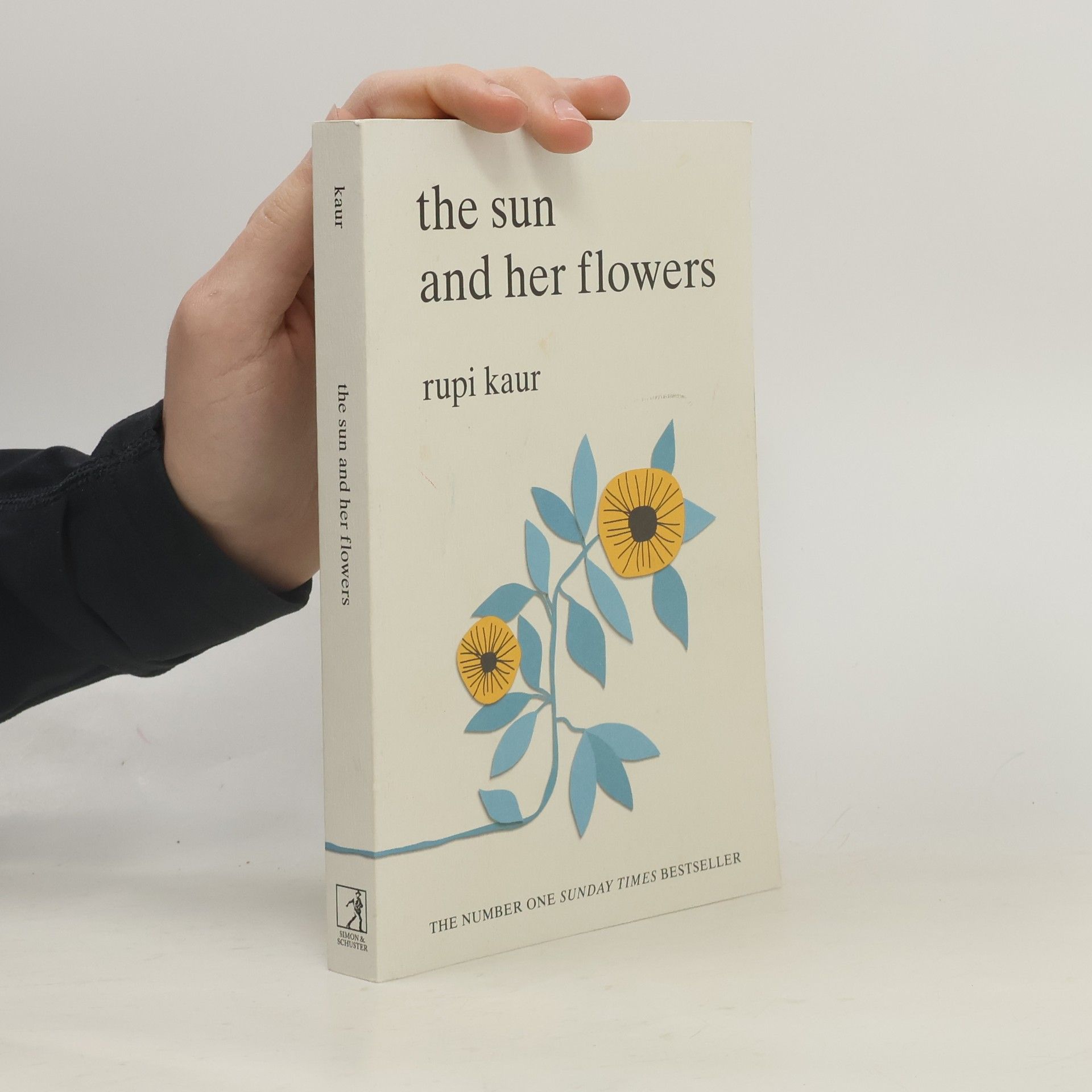 Rupi Kaur The Sun And Her Flowers